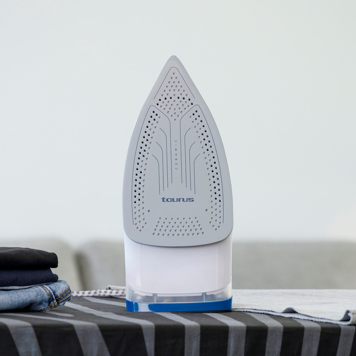 Plancha de vapor Taurus Fiji 3000 Ceramic Azul / Negro-5