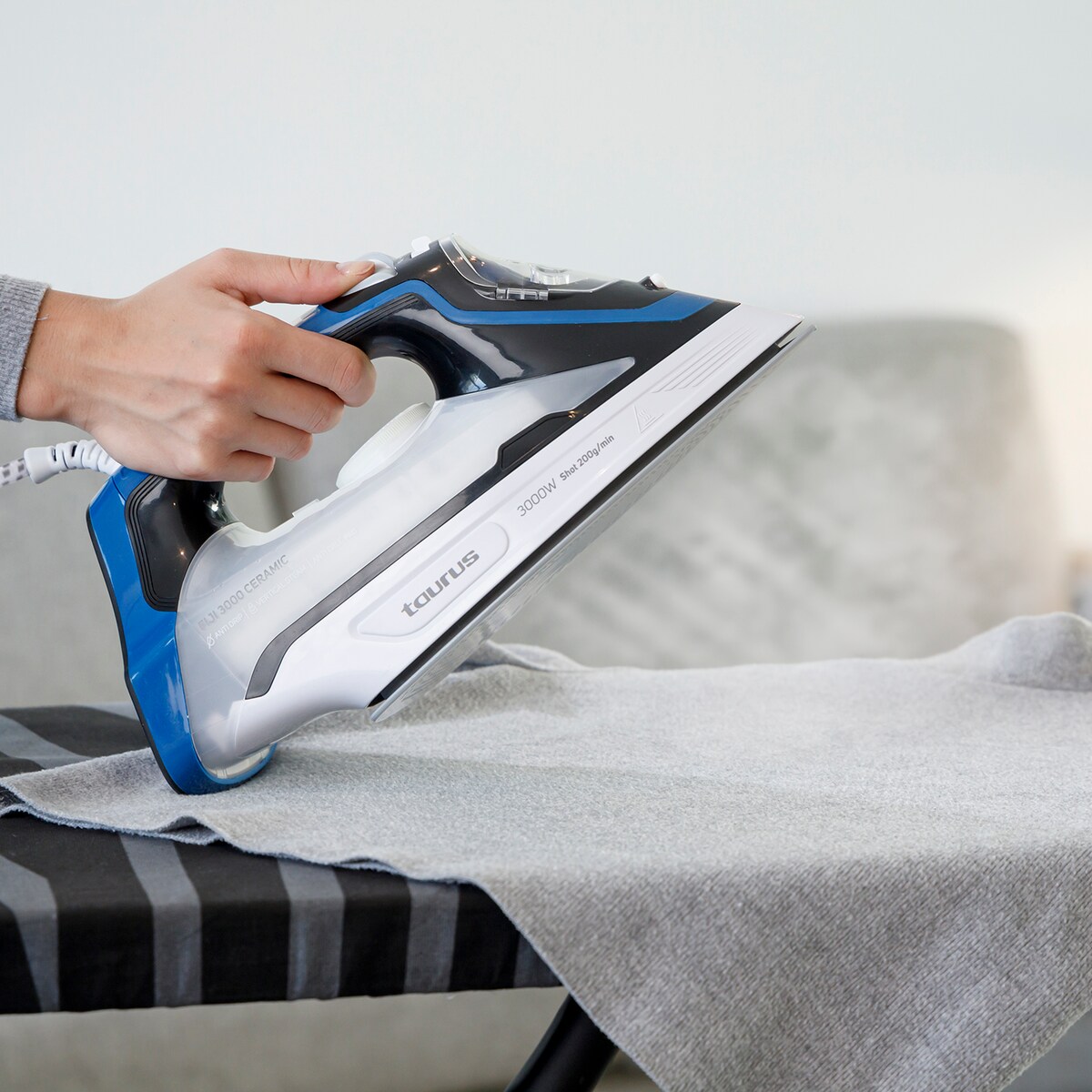 Plancha de vapor Taurus Fiji 3000 Ceramic Azul / Negro-8