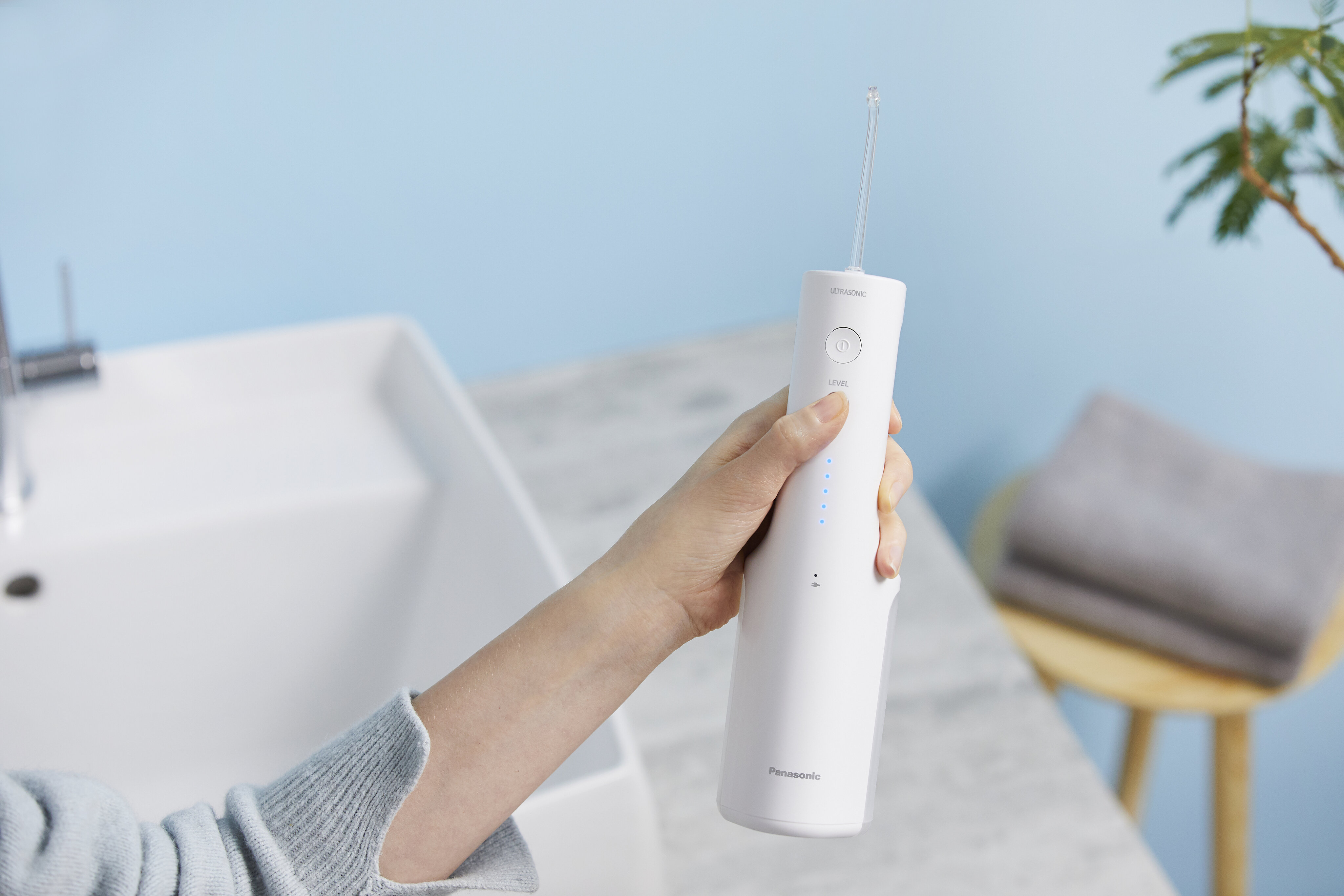Irrigador dental Panasonic EW-DJ66-W303 portátil - Blanco Blanco-11
