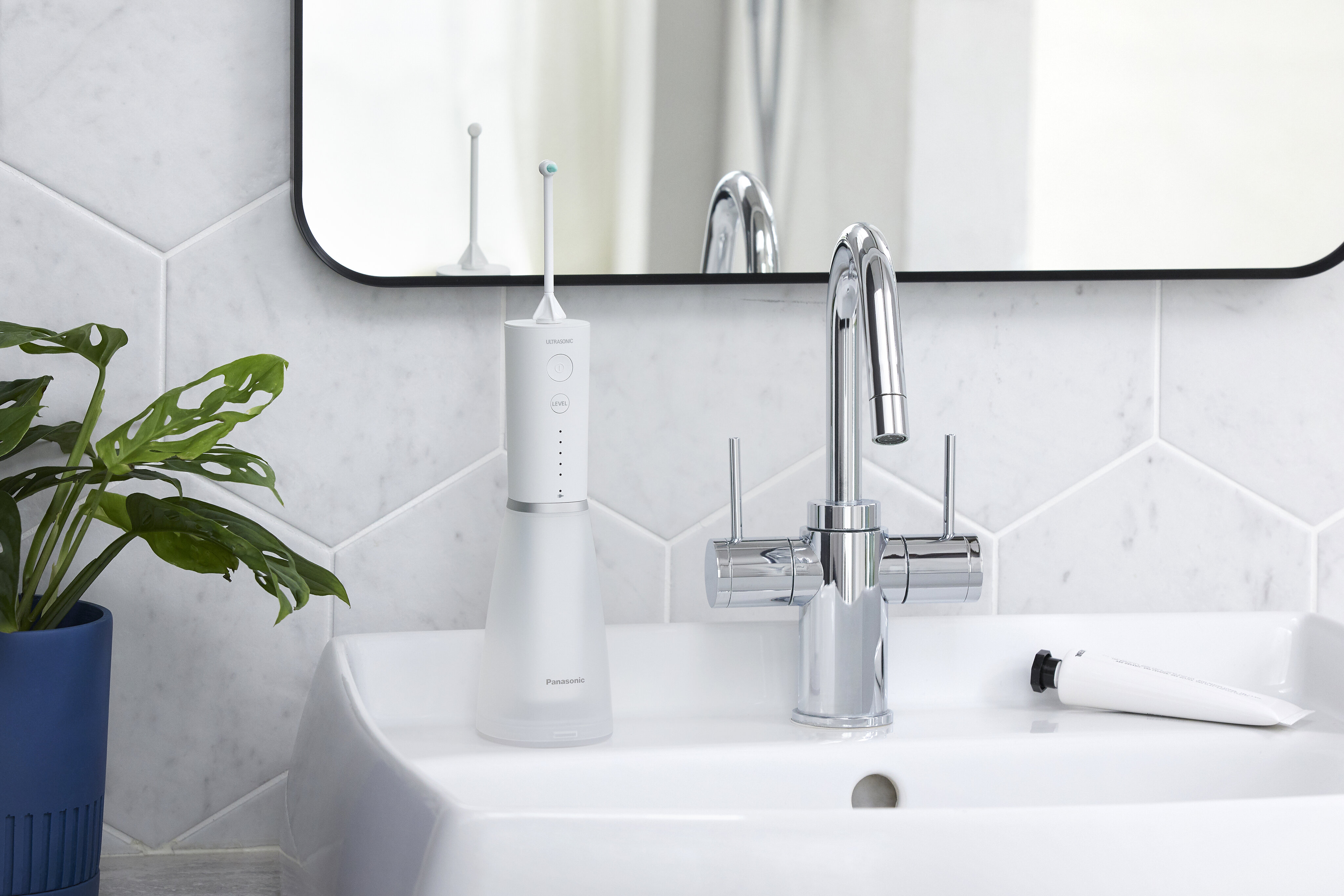 Irrigador dental Panasonic EW-DJ86-W503 portátil Blanco-12