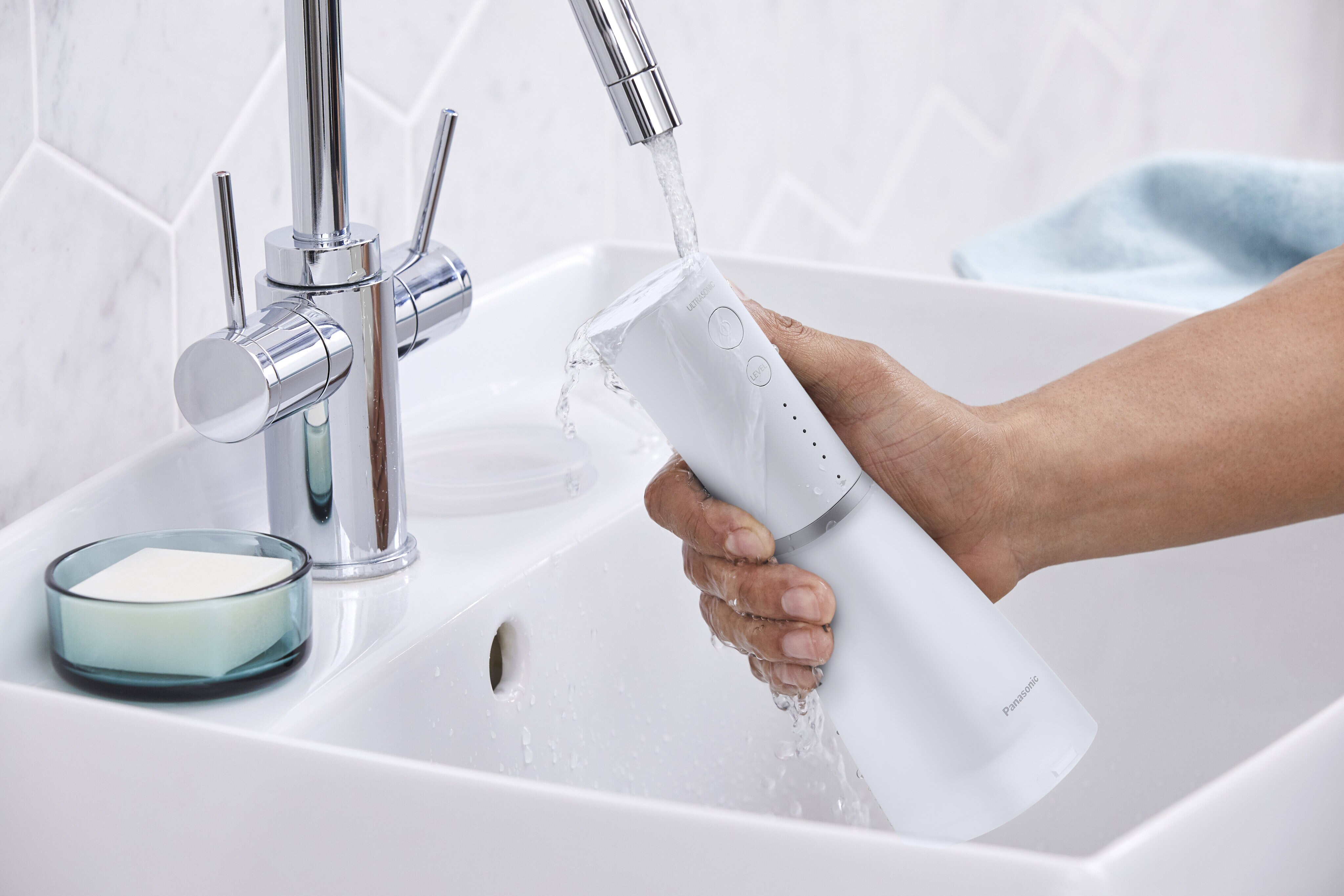 Irrigador dental Panasonic EW-DJ86-W503 portátil Blanco-14