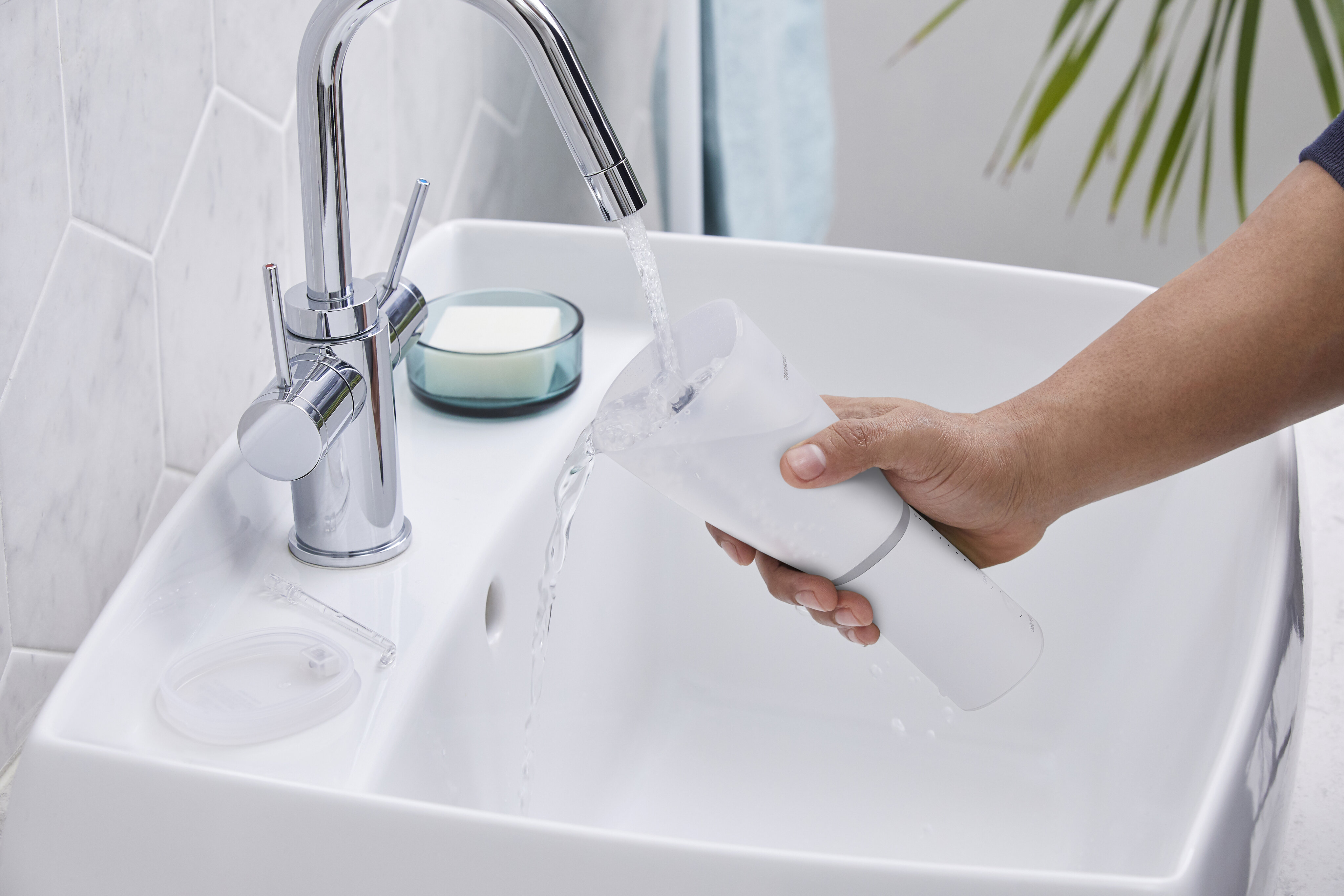 Irrigador dental Panasonic EW-DJ86-W503 portátil Blanco-15