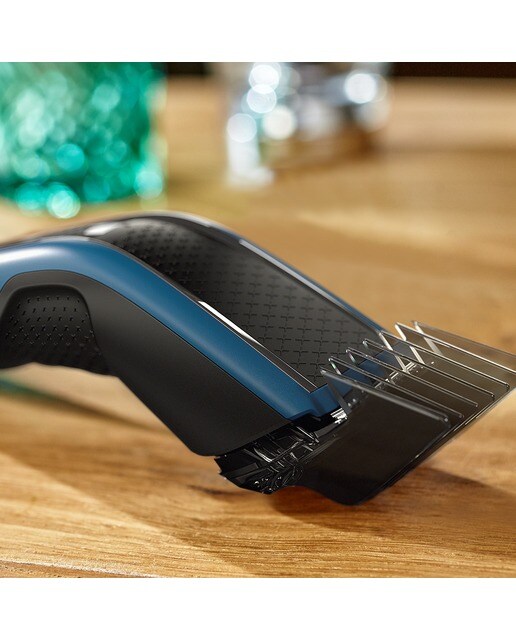 Cortapelos Philips Serie 5000 con 28 ajustes de longitud y cabezal para barba 8