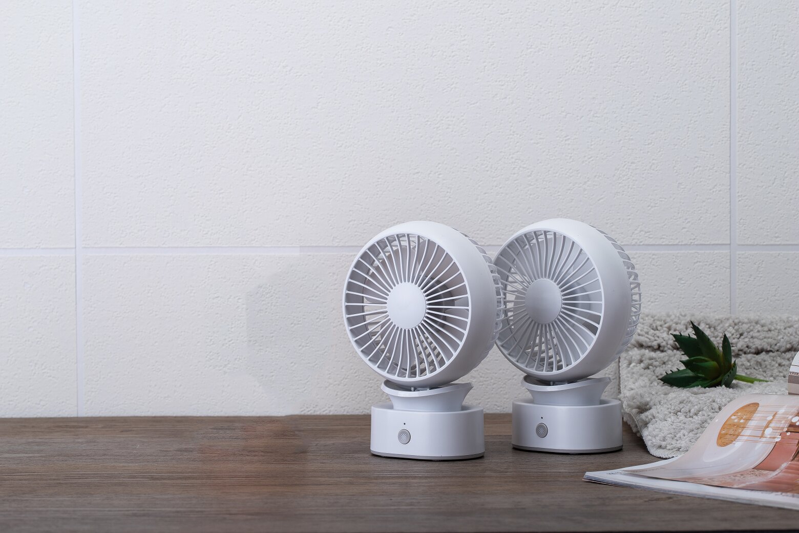 Ventoinha de Mesa El Corte Inglés Mini888 Mini com Bateria Recarregável e USB Branco-5