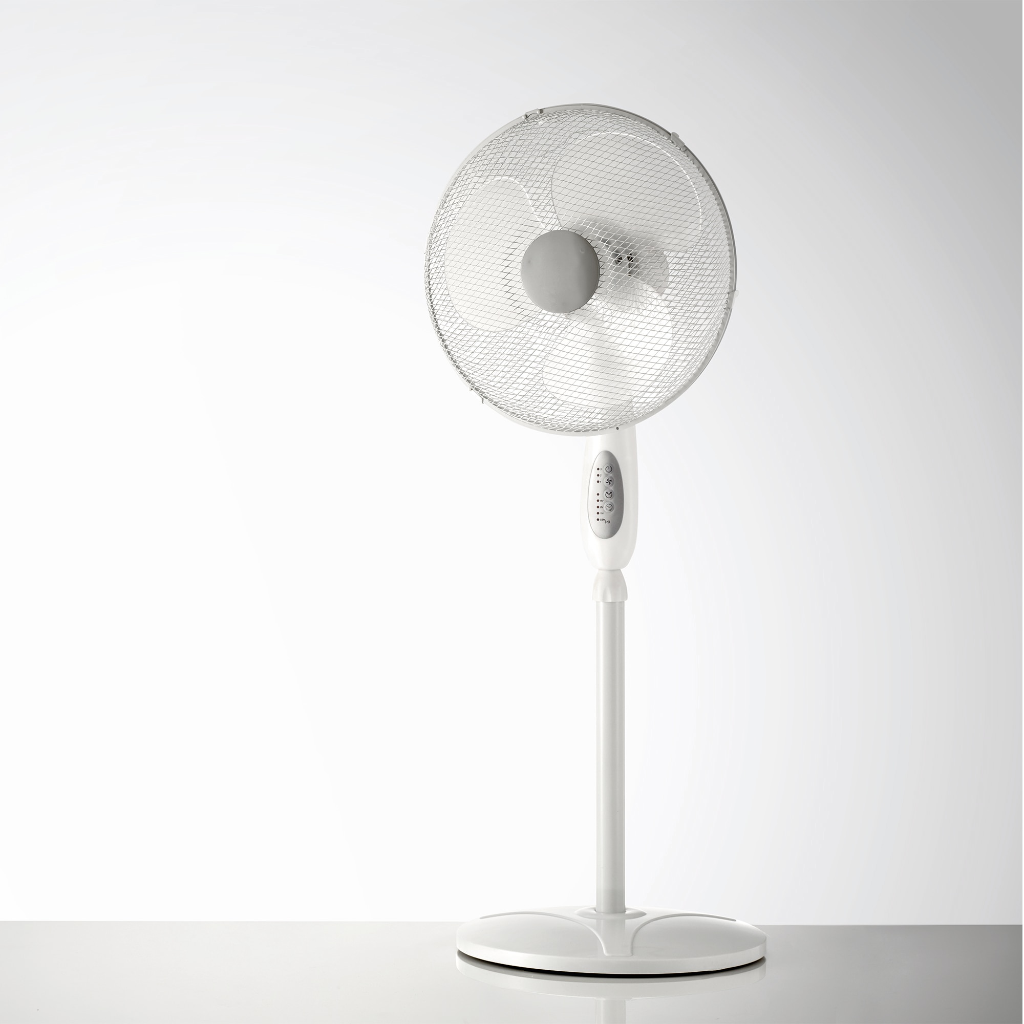 Ventilador de pie El Corte Inglés VP-40NRC con temporizador 5