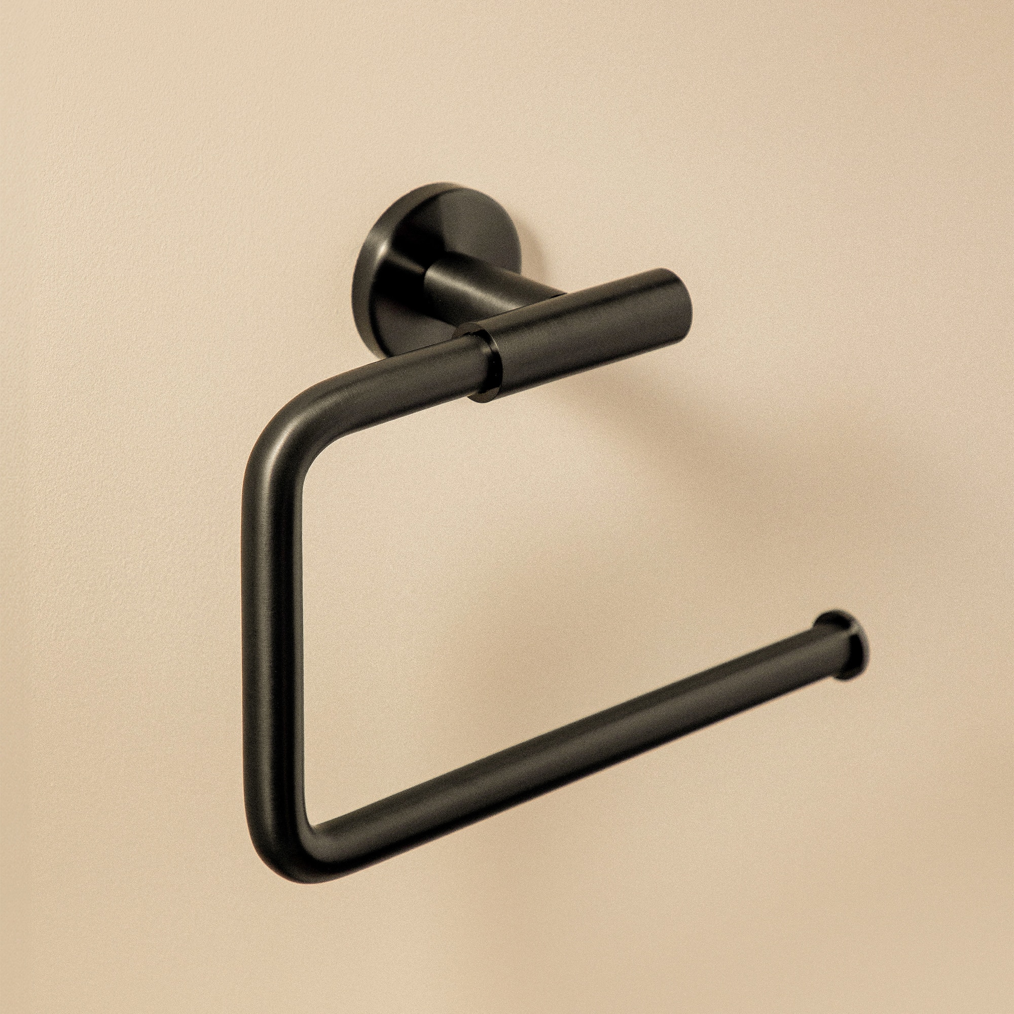 Imagen 1 de Toallero de aro Architect S+ Cosmic - Negro cepillado Negro cepillado