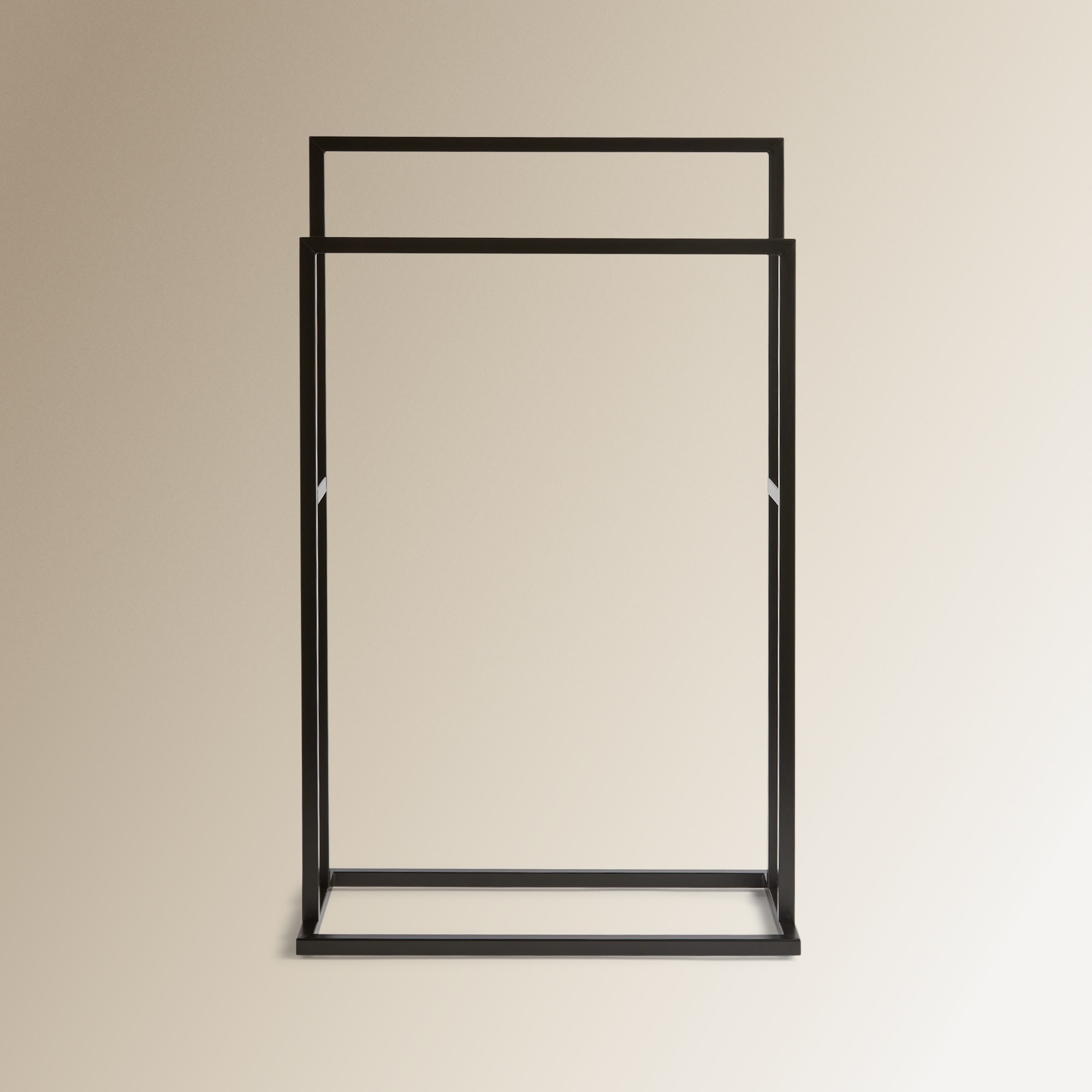 Toalheiro de pé Tokara Preto mate-2