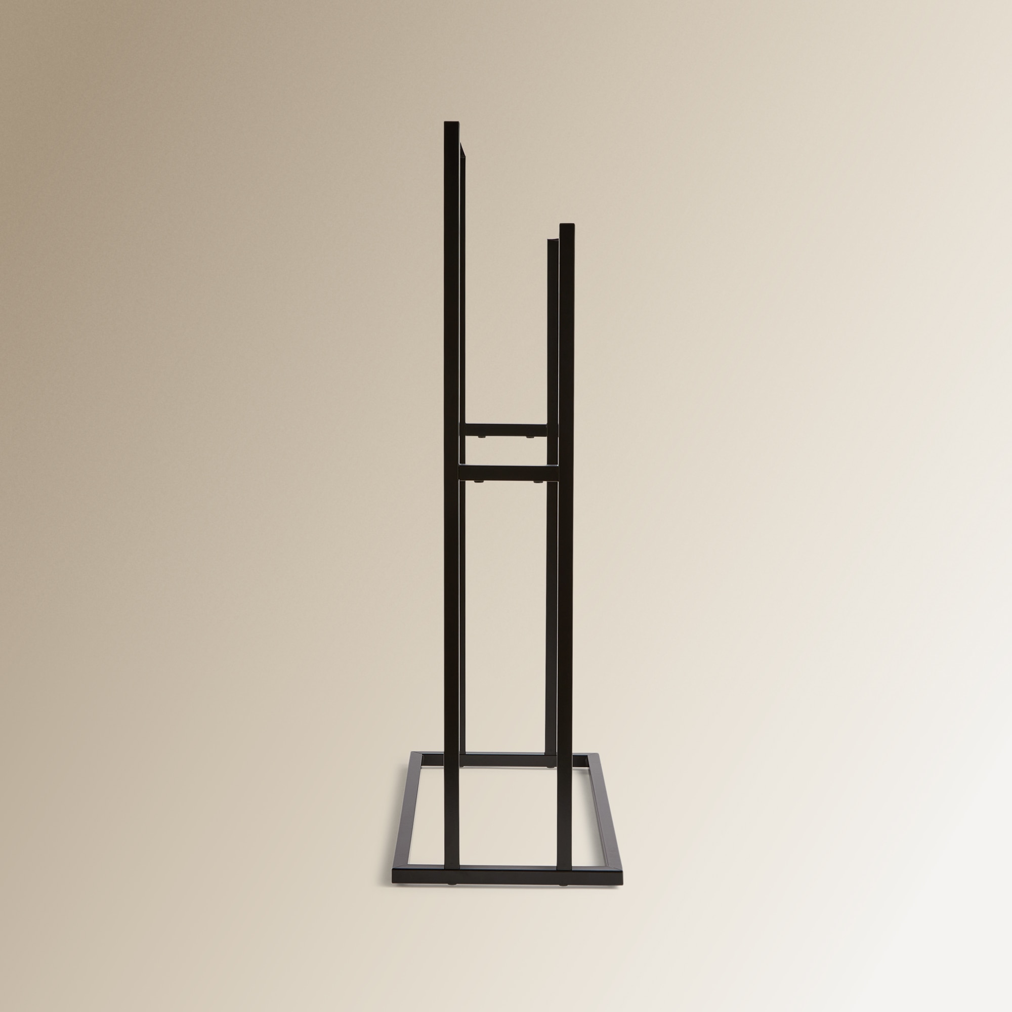 Toalheiro de pé Tokara Preto mate-3