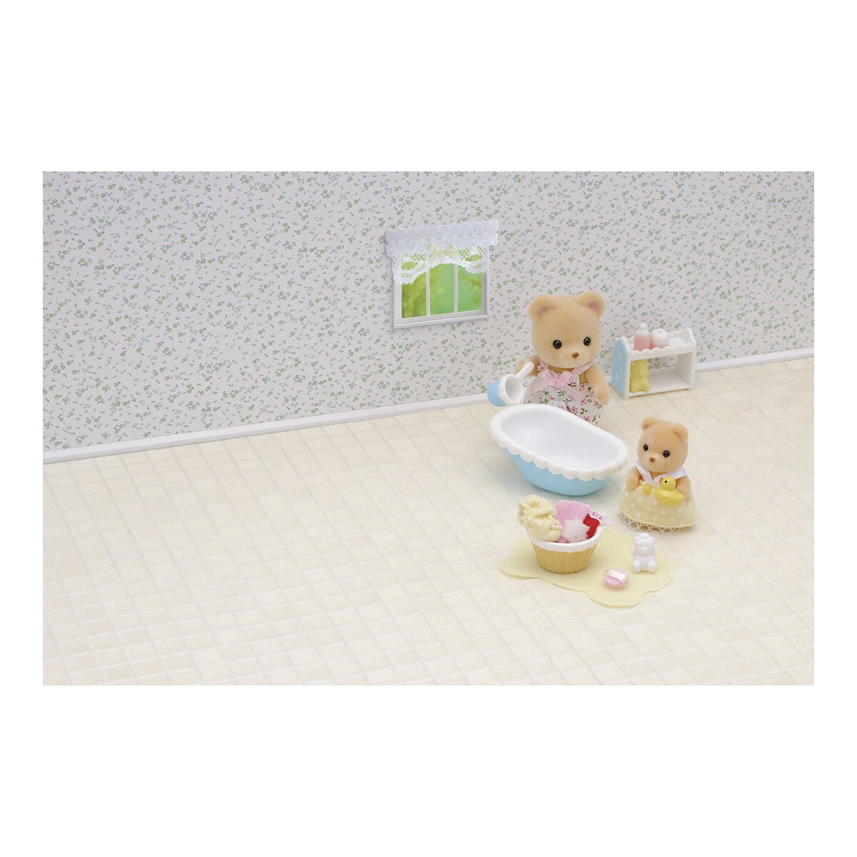 La hora del baño para el bebé Sylvanian Families 6