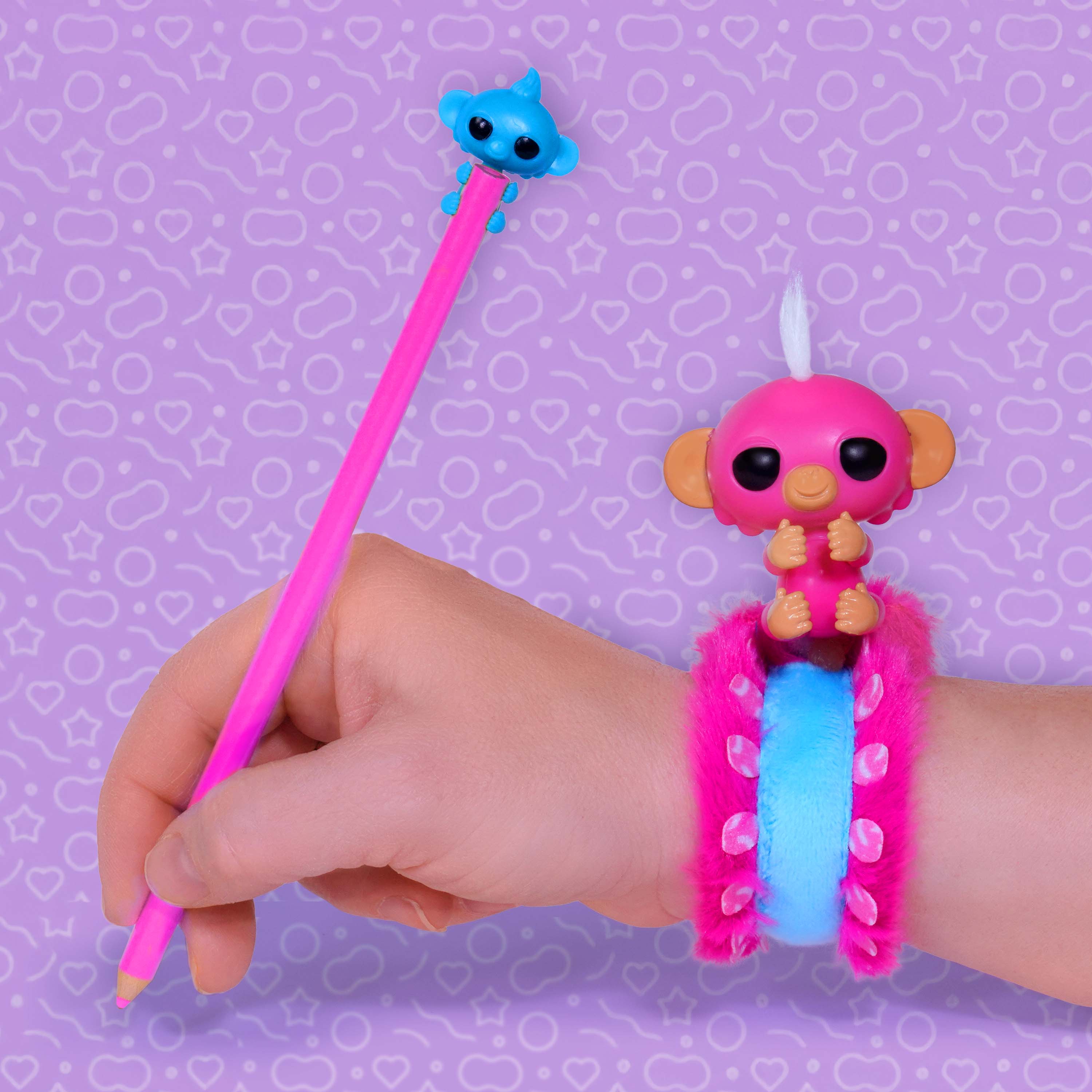 Minimuñeco Pinkie Fingerlings modelos surtidos 5
