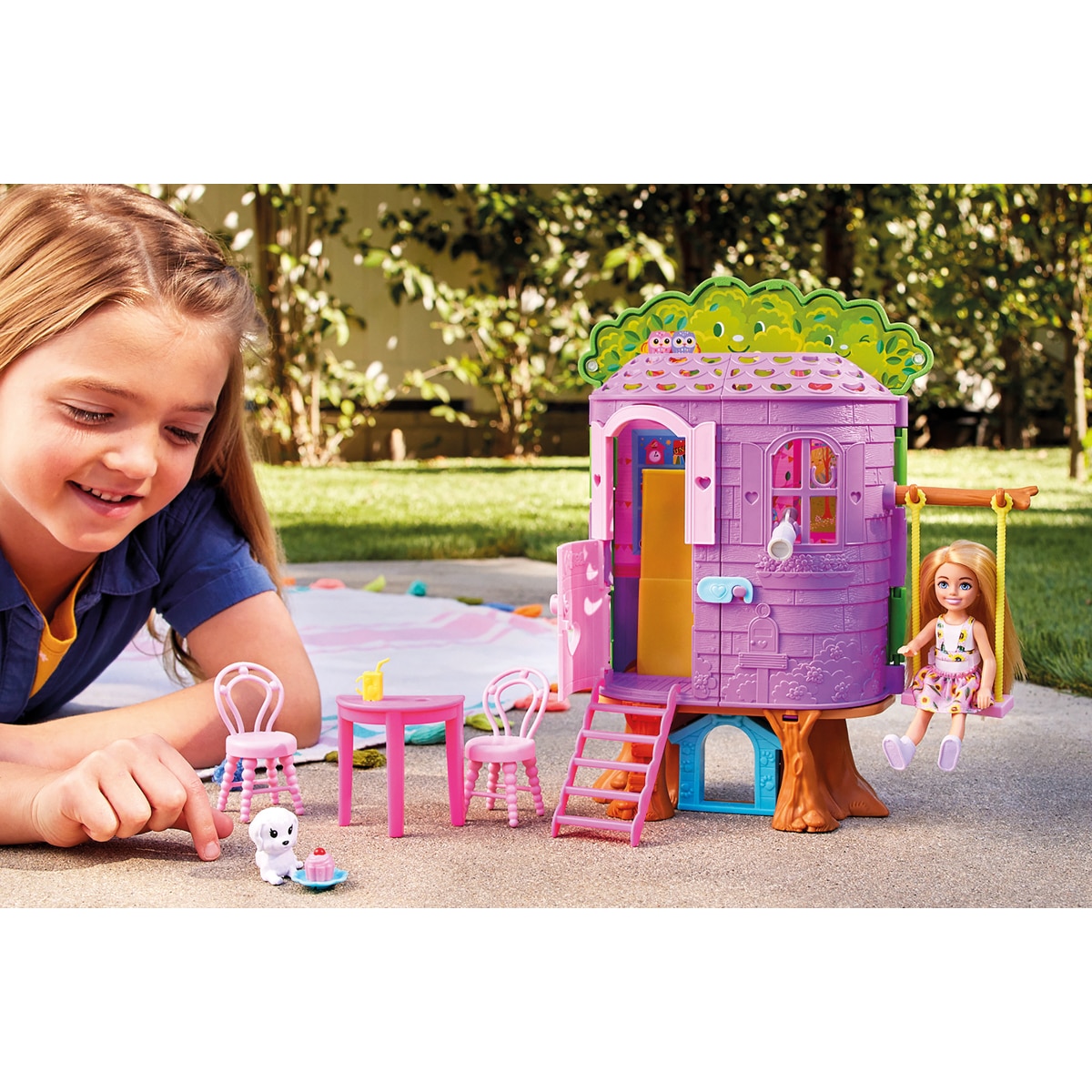 Barbie Casita del árbol Chelsea 6