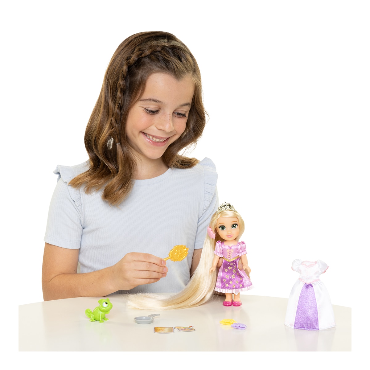 Set Mini Boneca com Vestido e Acessórios - Artigo Sortido. Envio realizado de forma aleatória 6