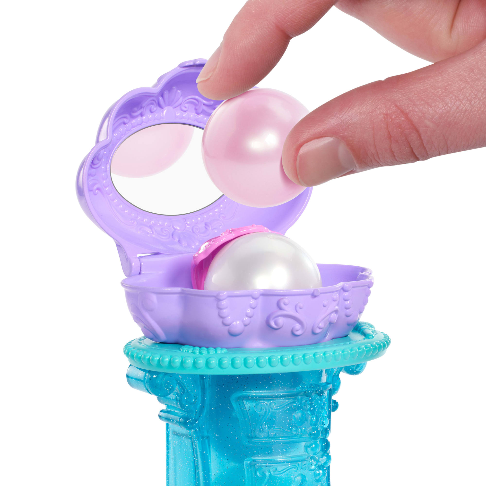 Muñeca Ariel con tocador desplegable Disney Princesas Mattel 4