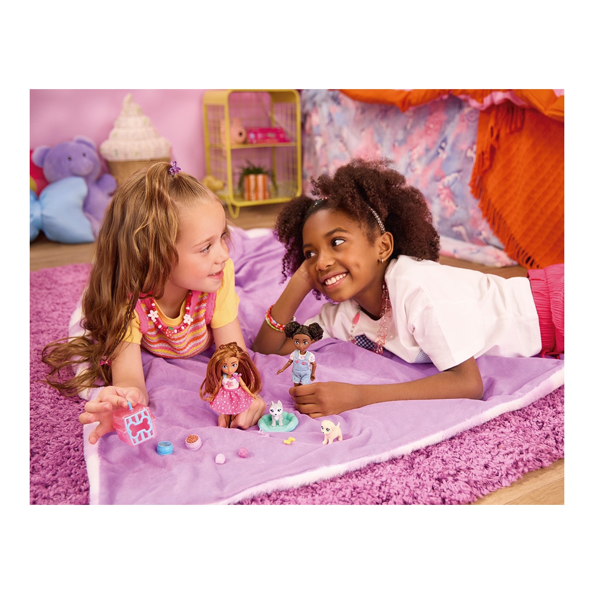 Set 2 Muñecas con mascotas y accesorios Isa & Evie Hey Bestie 6