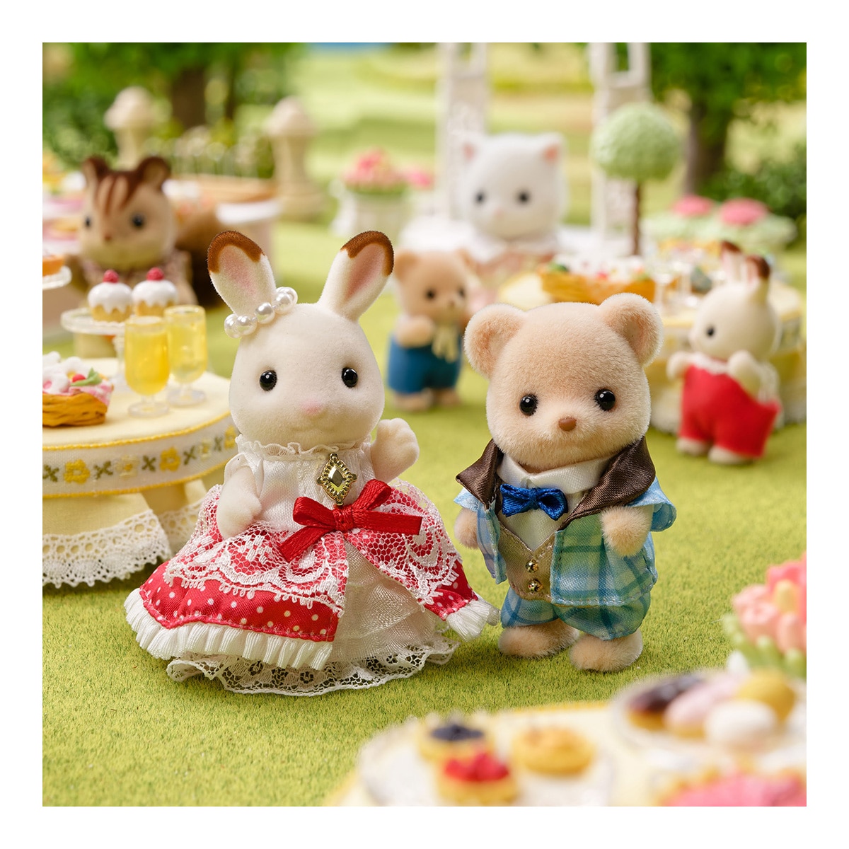 Mini muñecas mini mundos Set aniversario Freya y Theo Sylvanian Families 5