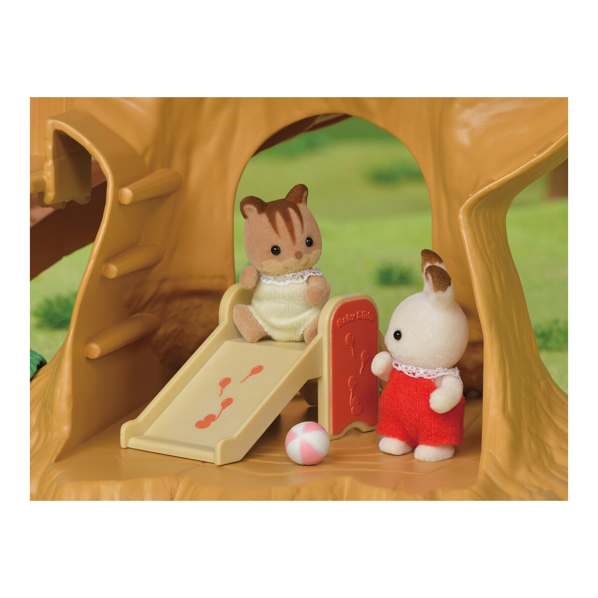 La casa del Árbol de las aventuras Sylvanian Families 5