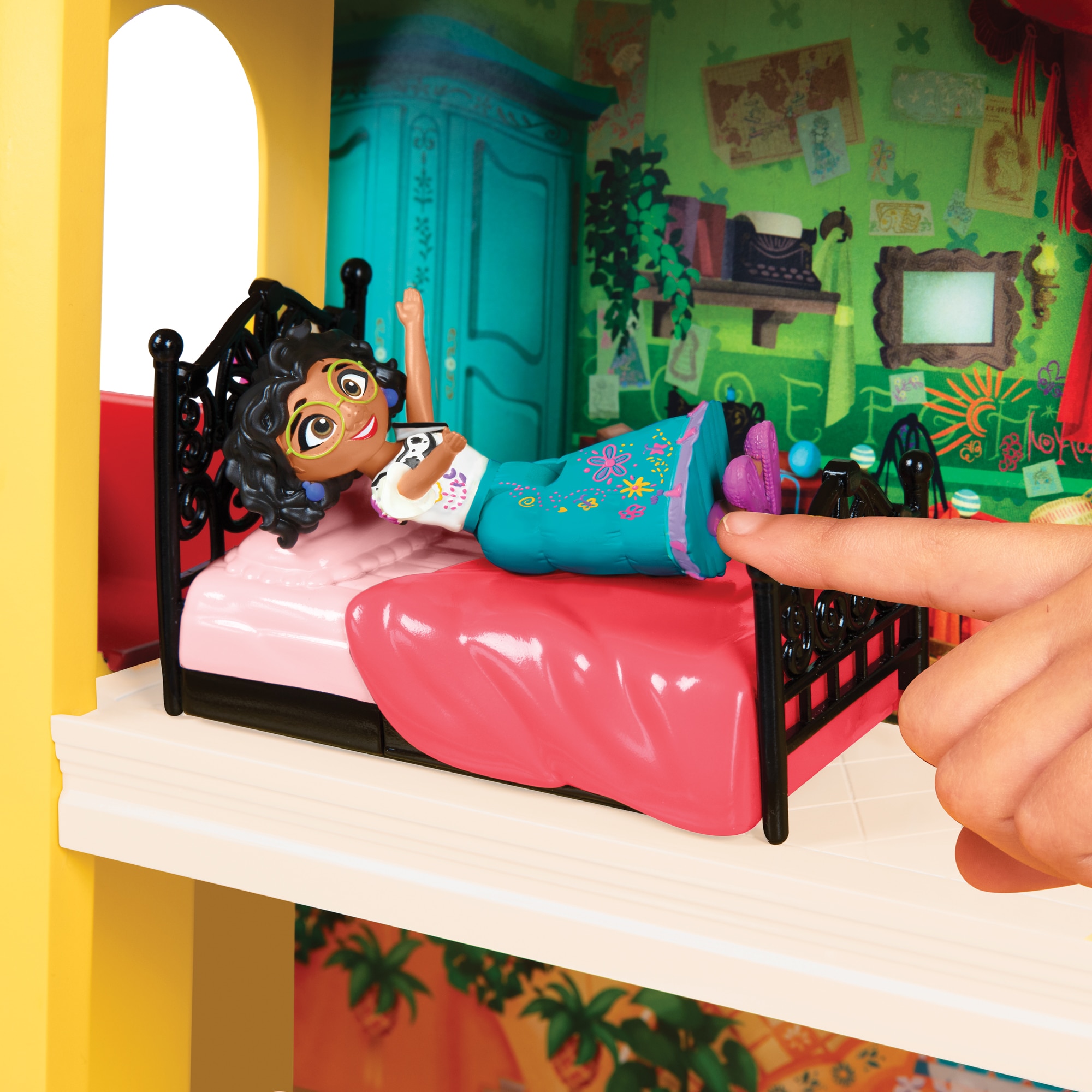 Encanto Playset Casa de la familia Madrigal con funciones. 15