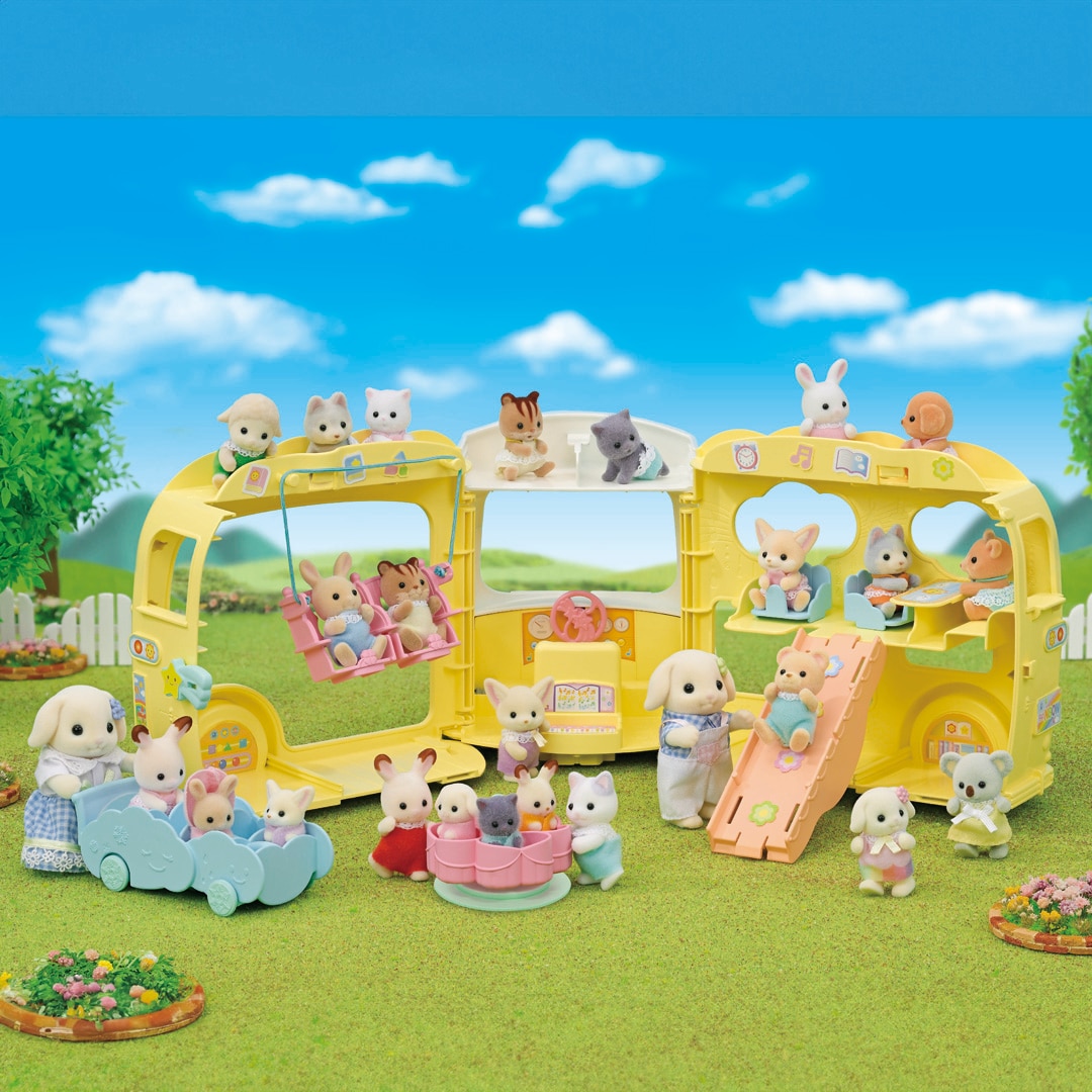 Autobús arcoiris de la Guardería Sylvanian Families 6