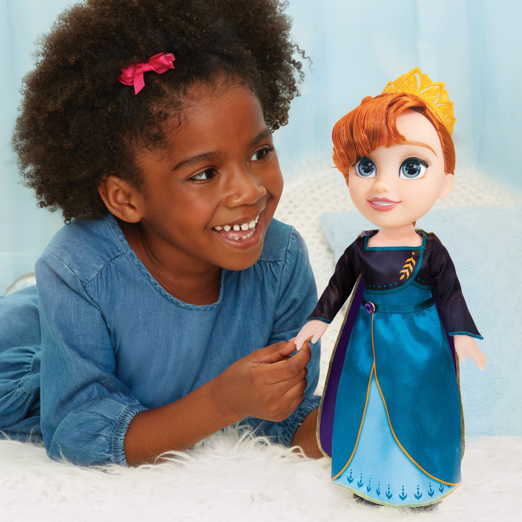 Muñeca Anna 35 cm con su vestido de Reina Disney Frozen II 4