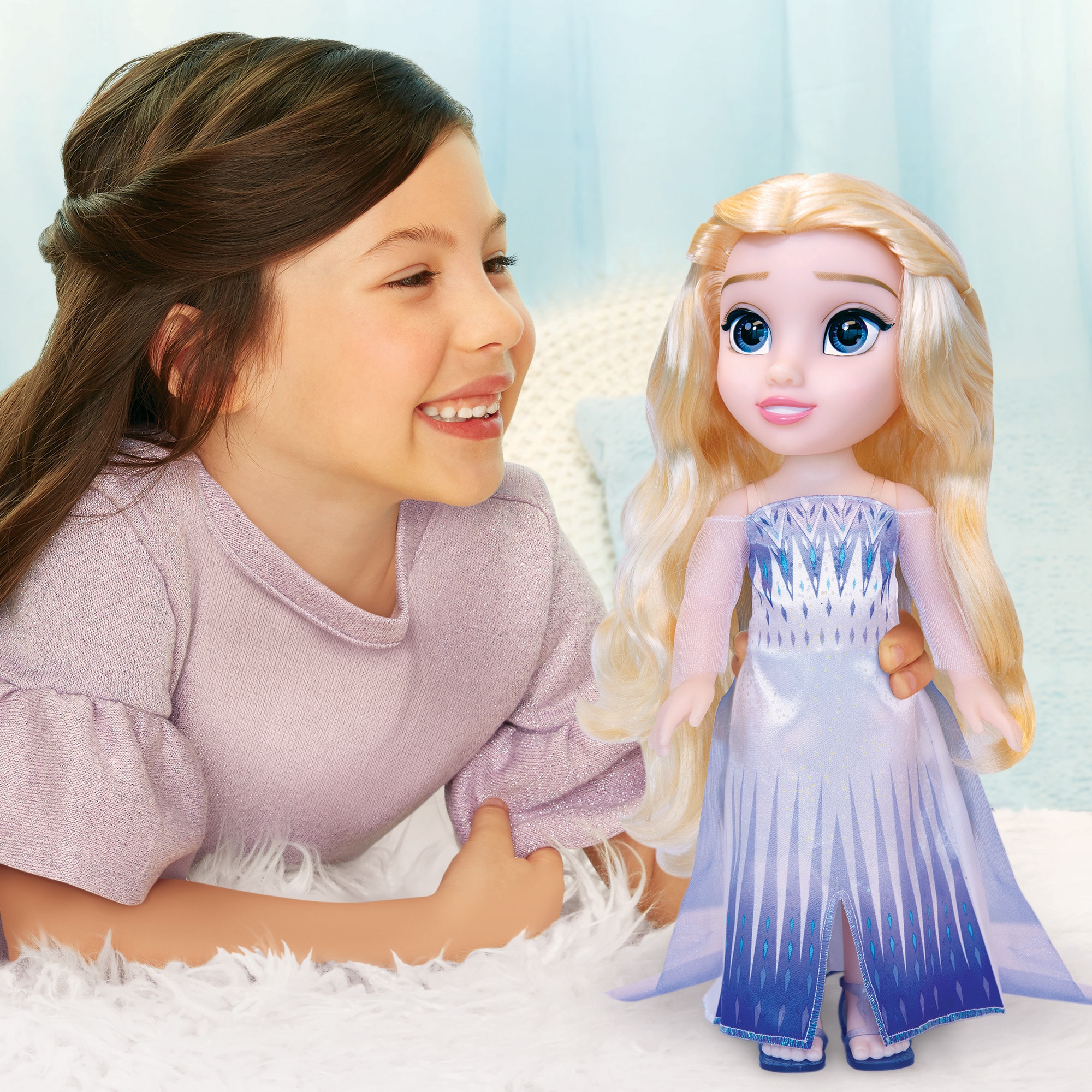 Muñeca grande Elsa Reina de las Nieves Disney Frozen 4