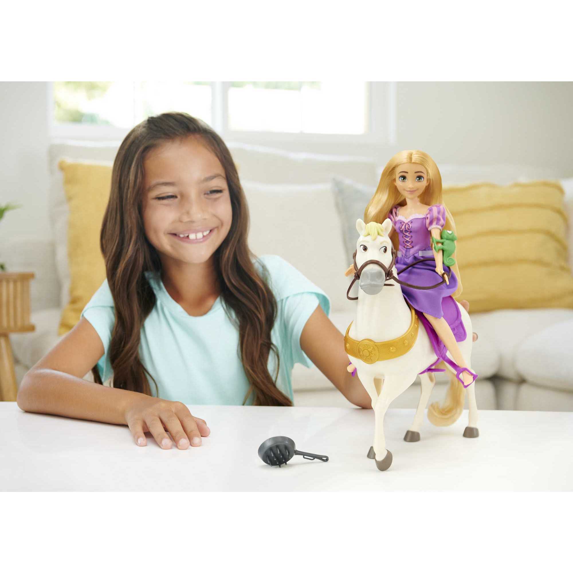 Muñeca Princesa Rapunzel con caballo Maximus Disney Princess 3