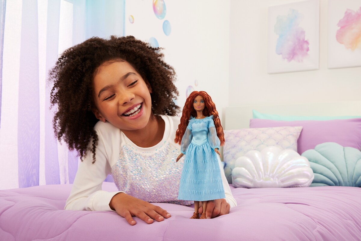 Muñeca Ariel humana Disney Scallop La sirenita Disney Princess Mattel 2