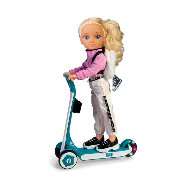 Nancy un día con mi patinete
