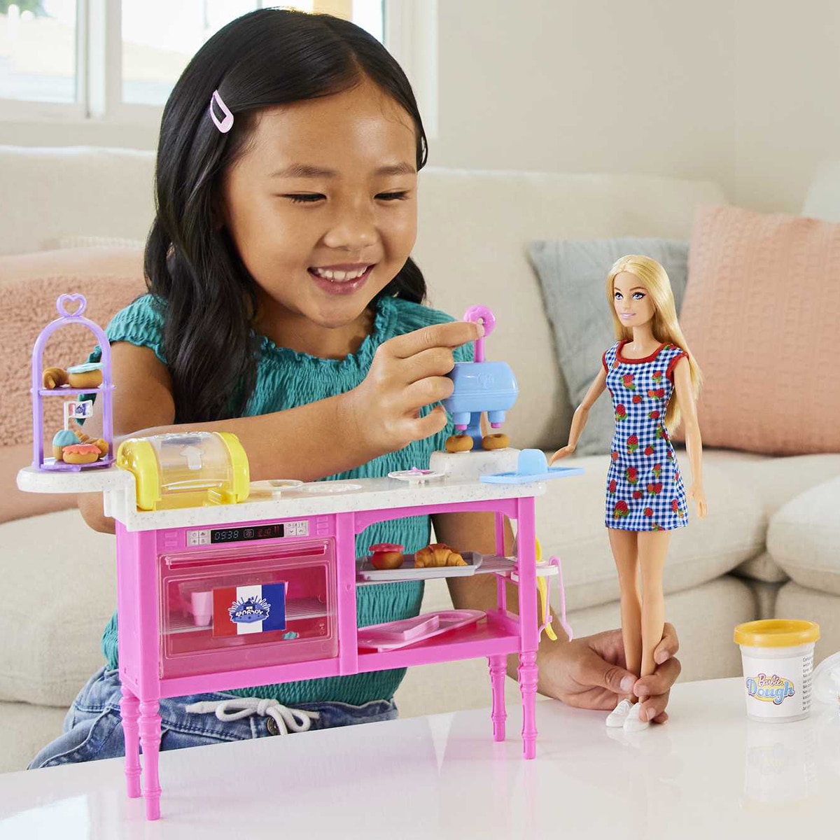 Barbie Cosa de dos Malibú con pastelería 3