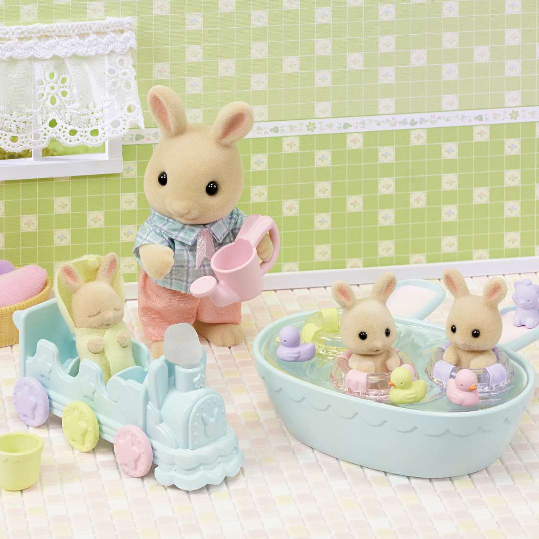 La hora del Baño de los Trillizos Sylvanian Families 6