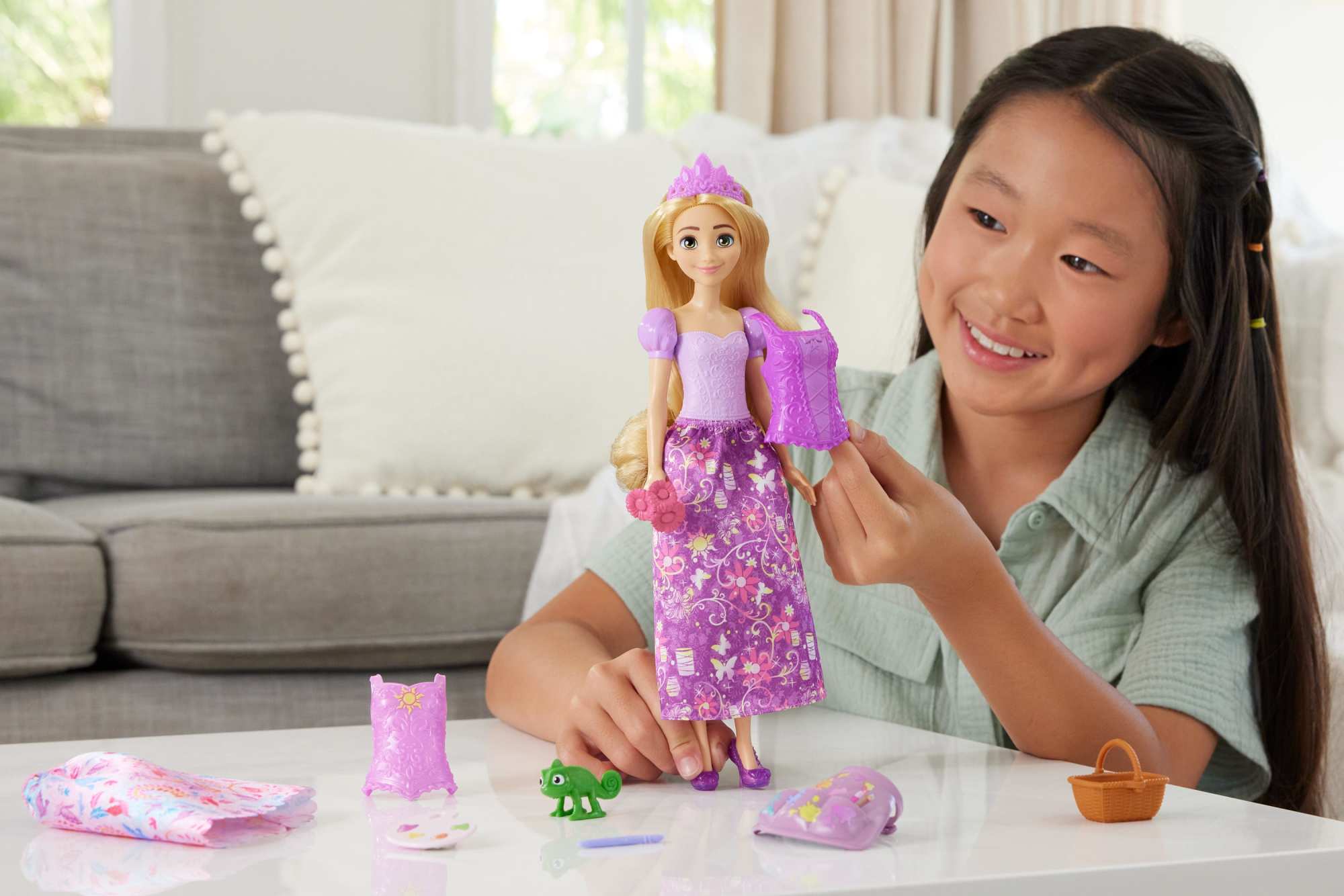 Histórias de Bonecas Rapunzel 2 em 1 Rapunzel Princesas Disney Mattel 2