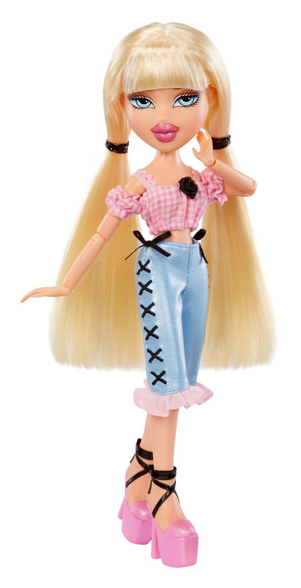 Muñeca Going Out! Doll Cloe Bratz · Bratz · El Corte Inglés