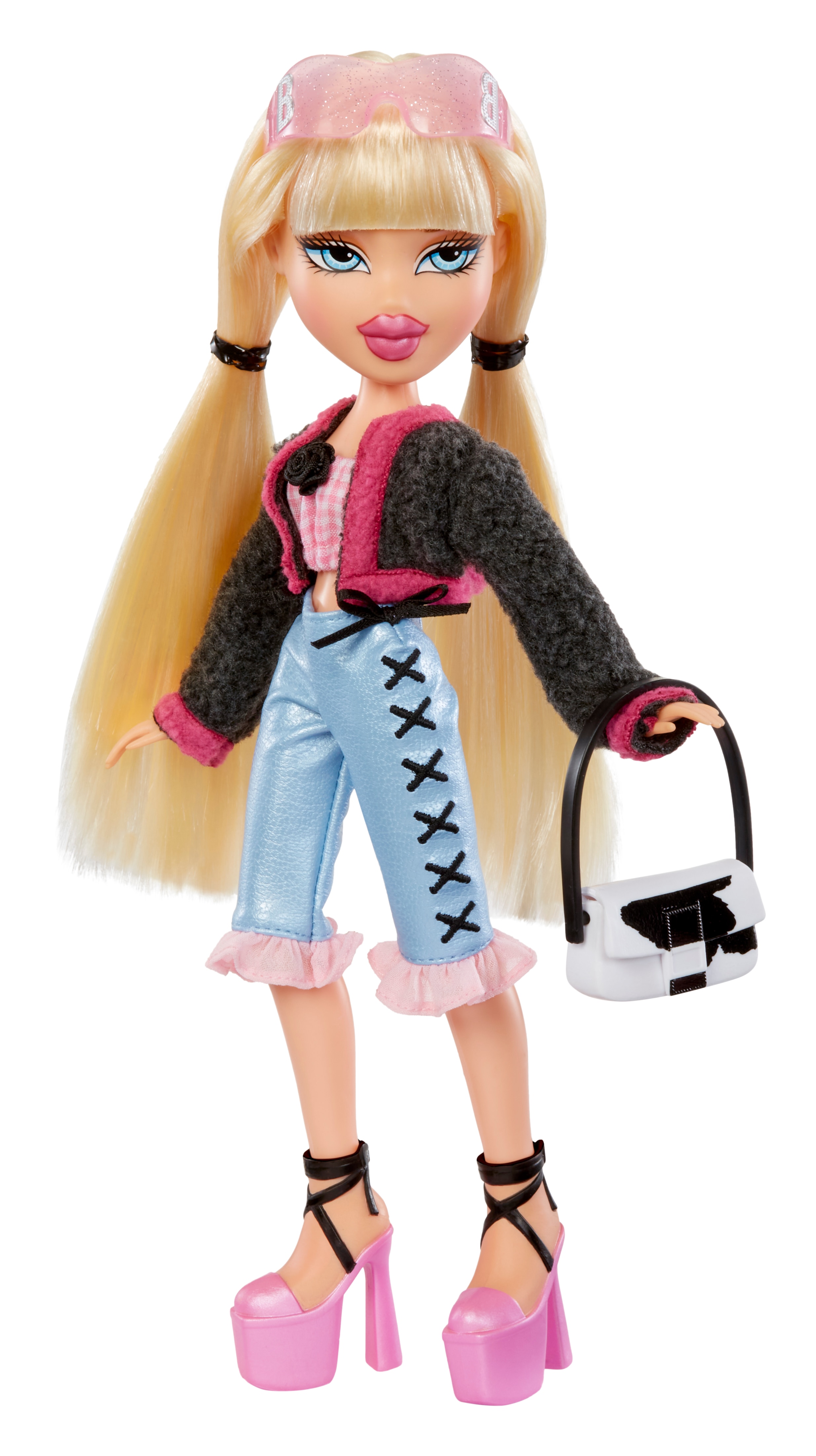 Muñeca Going Out! Doll Cloe Bratz 7
