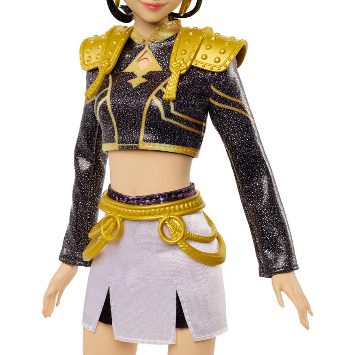 Muñeca K-Pop Zoey Golden cantante con conjunto característico extraíble y 5 puntos de articulación Mattel 3