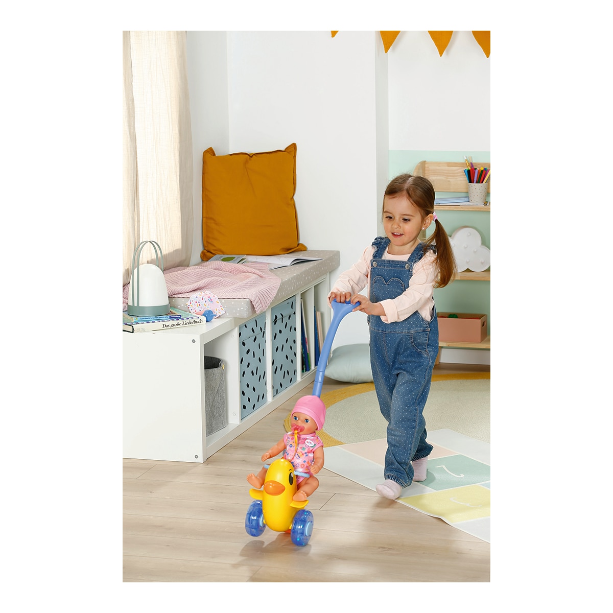 Muñeco bebé Baby Born y patito Berta Funcional Zapf 2