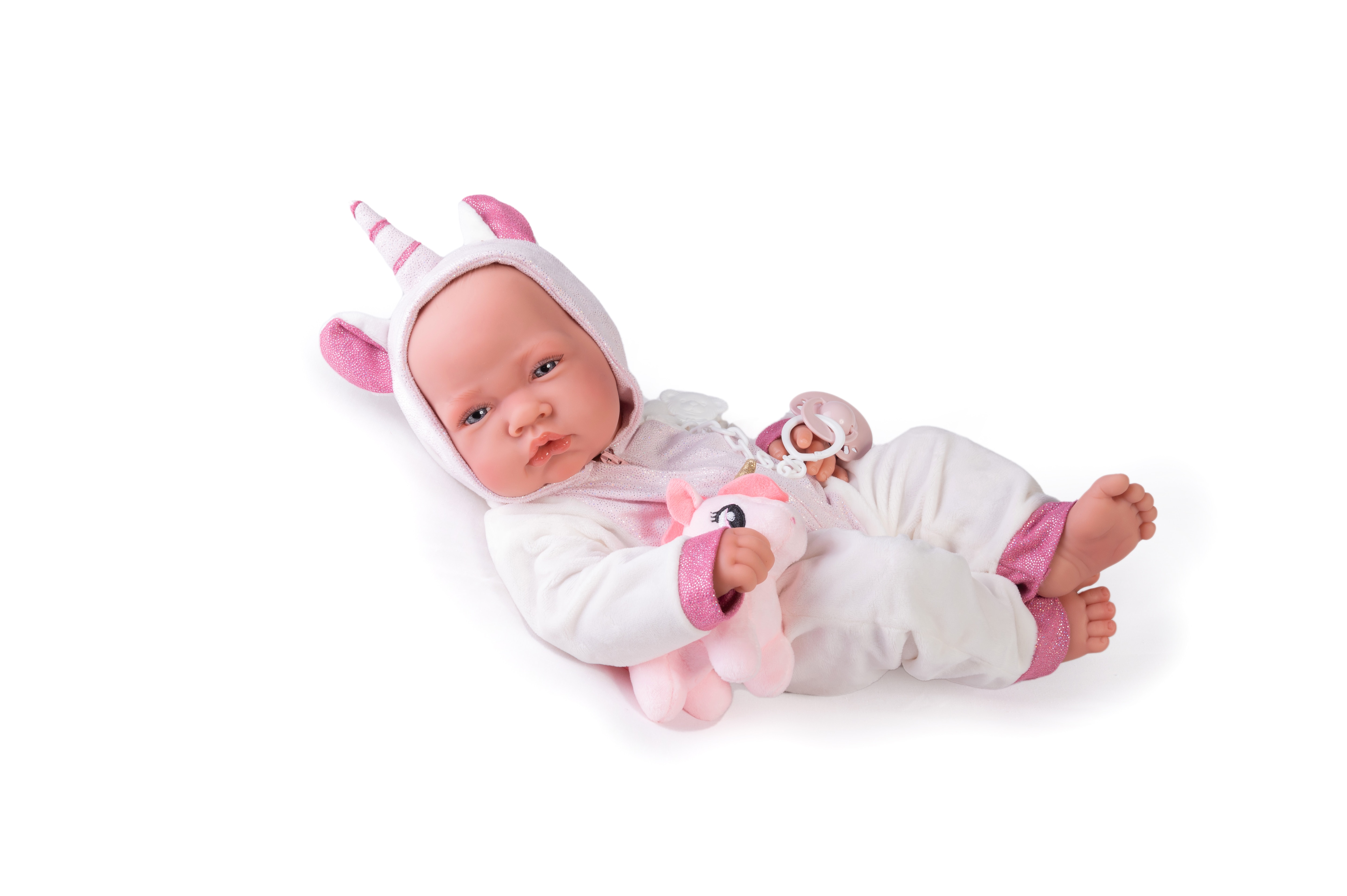 Recién nacida con disfraz de unicornio 3