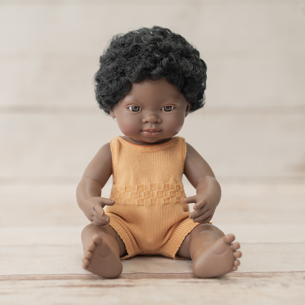 Muñeca africana niña 38 cm Miniland 2