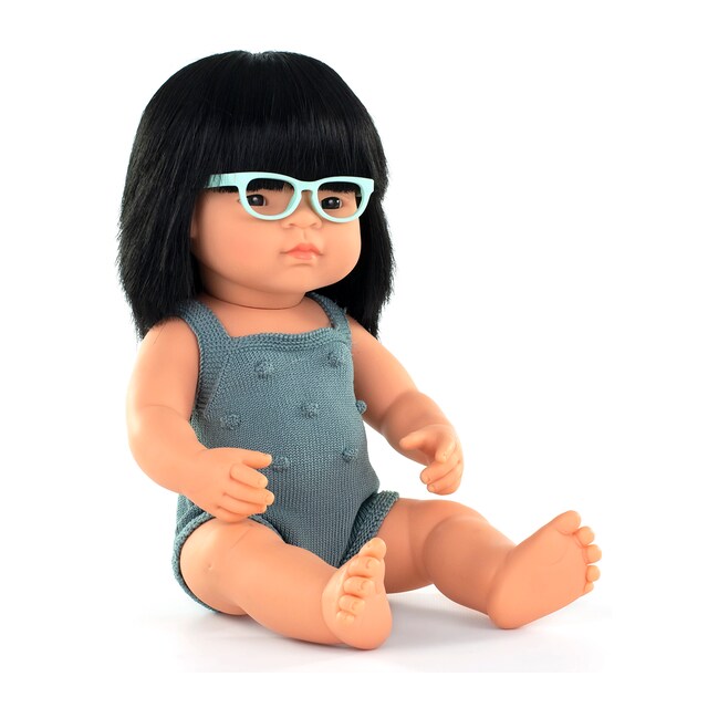 Muñeca asiática con gafas Miniland