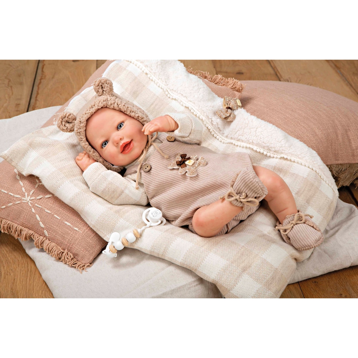 Bebé reborn 45 cm Rubén con cojín 8
