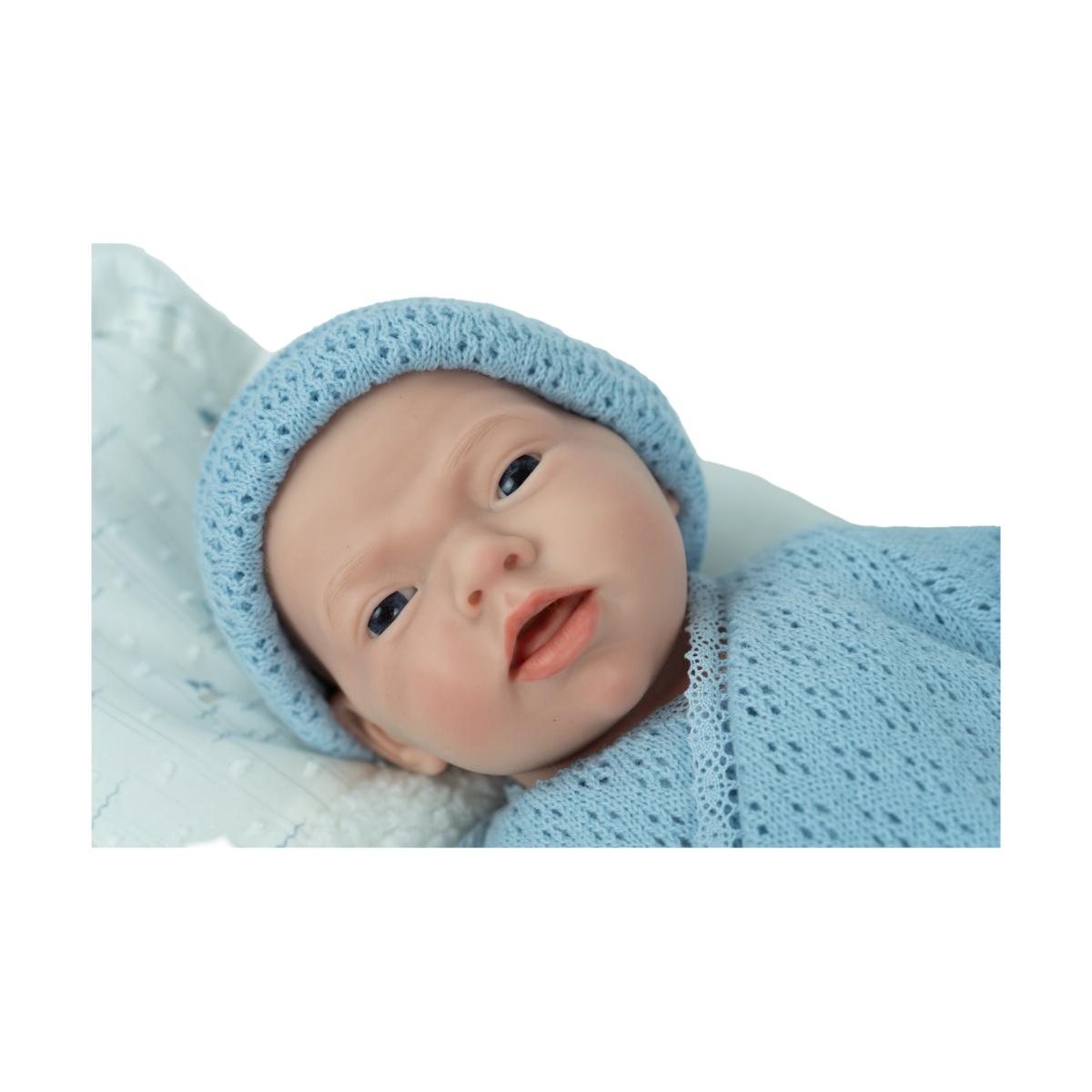 Muñeca Real Reborn Aina 40 cm con cambiador y pañuelo babero Spanish Design (Cuerpo Silicona, Sexo Niña) Arias 5