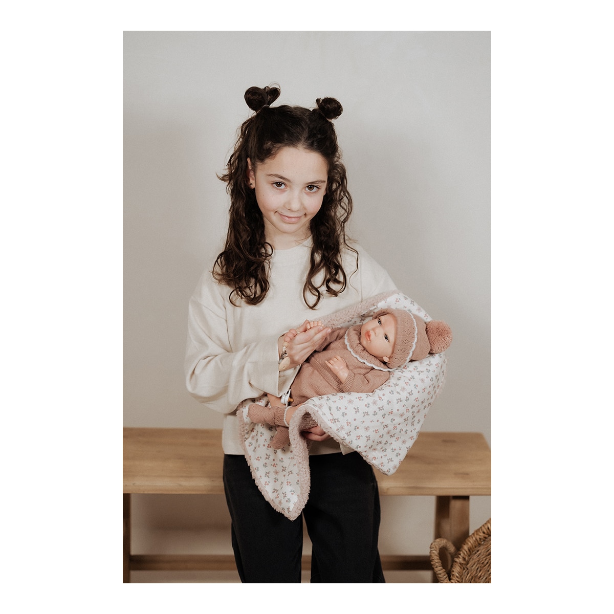 Muñeca Reborn 40 cm Greta rosa con manta Arias 5