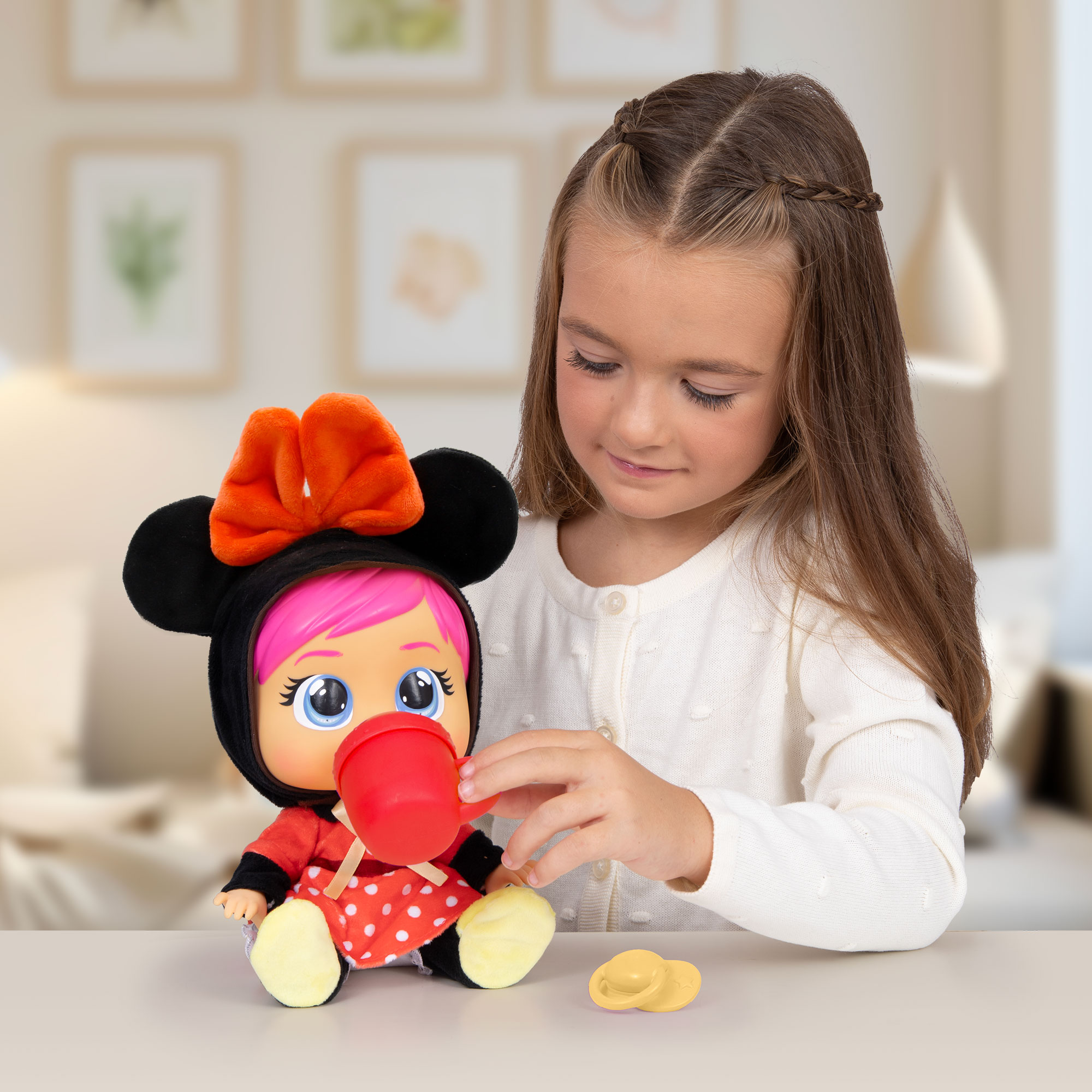 Muñeco bebé Loving Care Minnie Bebés Llorones 8
