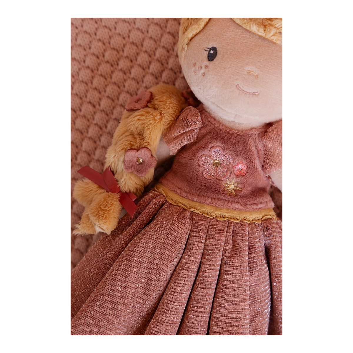 Julia princesa muñeca blandita Little Dutch 3