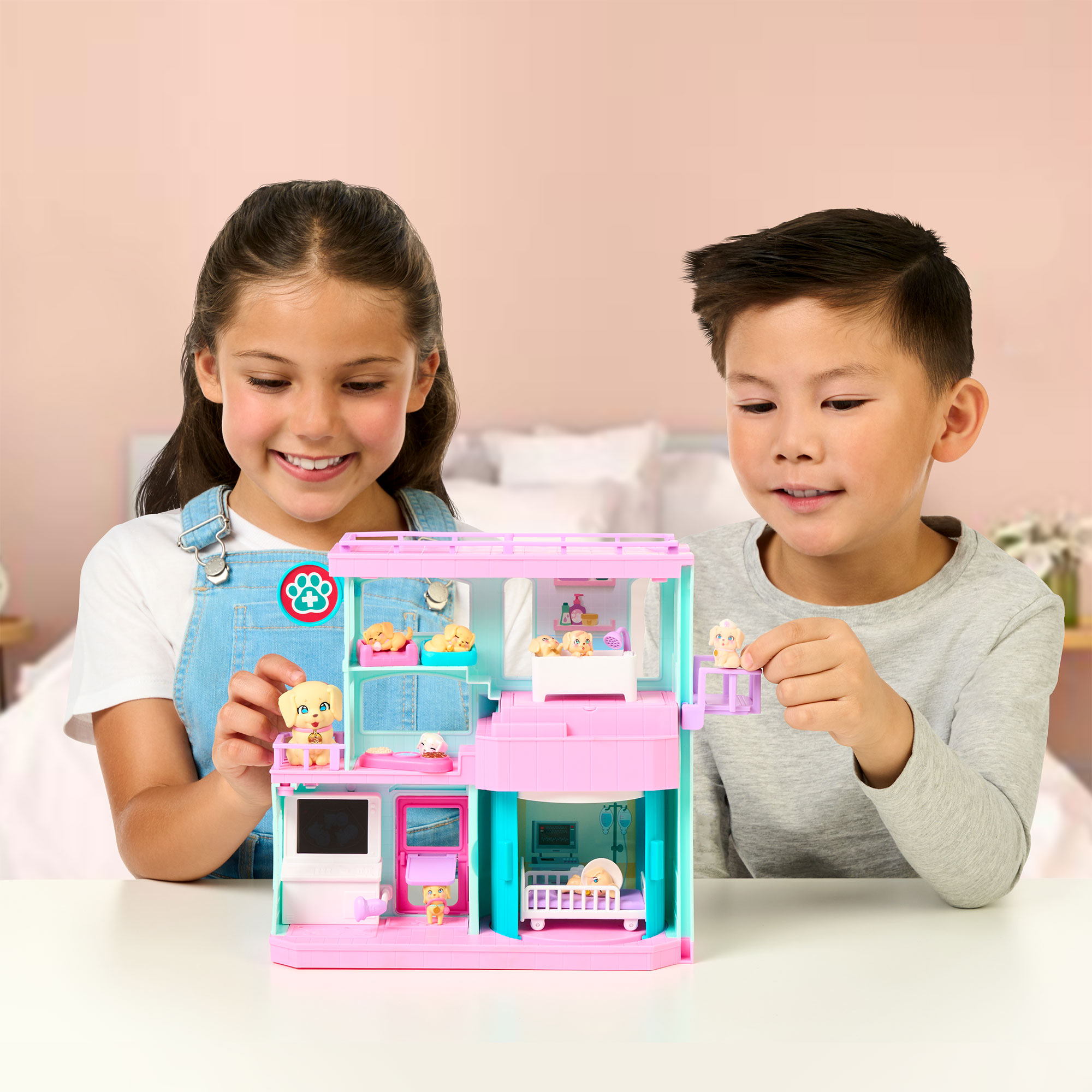Peluche Baby Care ClinicMama Surprise Families Little Live Pets modelos surtidos 3