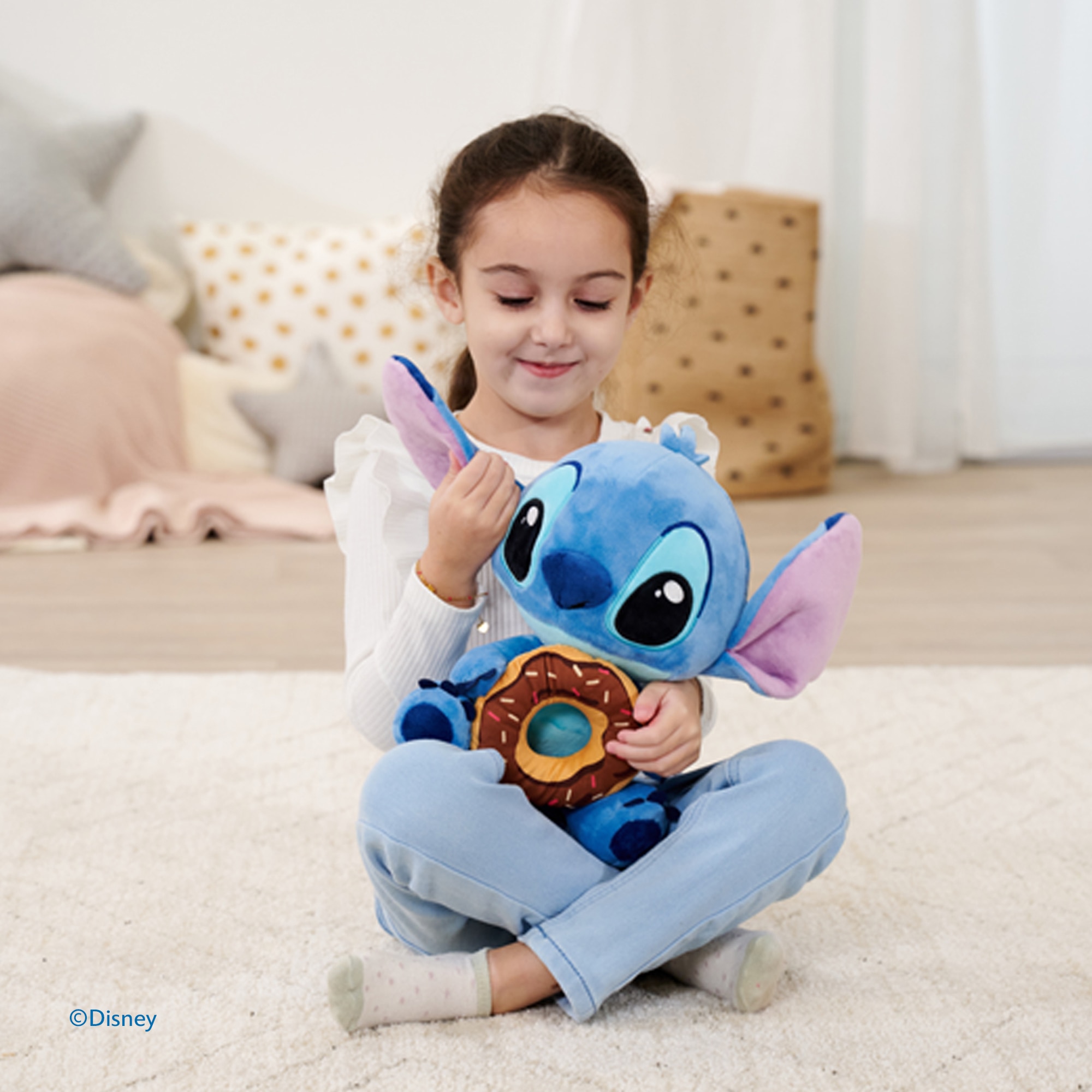 Peluche Stitch con rosquilla 25 cm Disney Simba 5