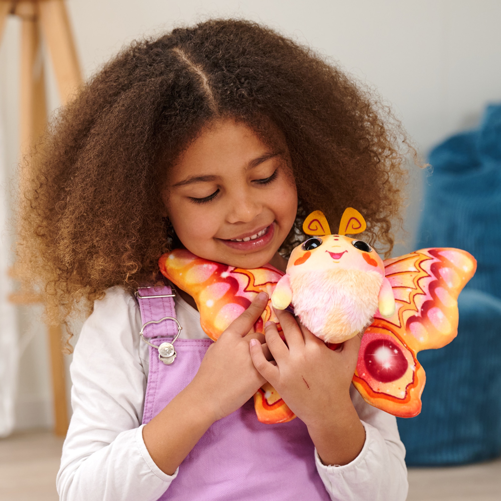 Peluche inflable mariposa Fluffyfly 4 surtidos en display 8 unidades Simba 8