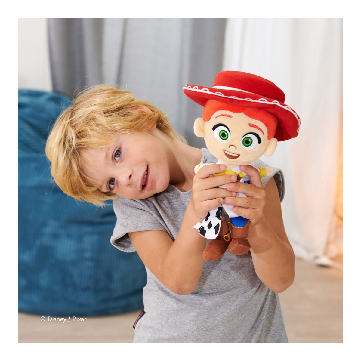 Peluche Jessie 25 cm suave y detallado Toy Story 5 Pixar Simba 3