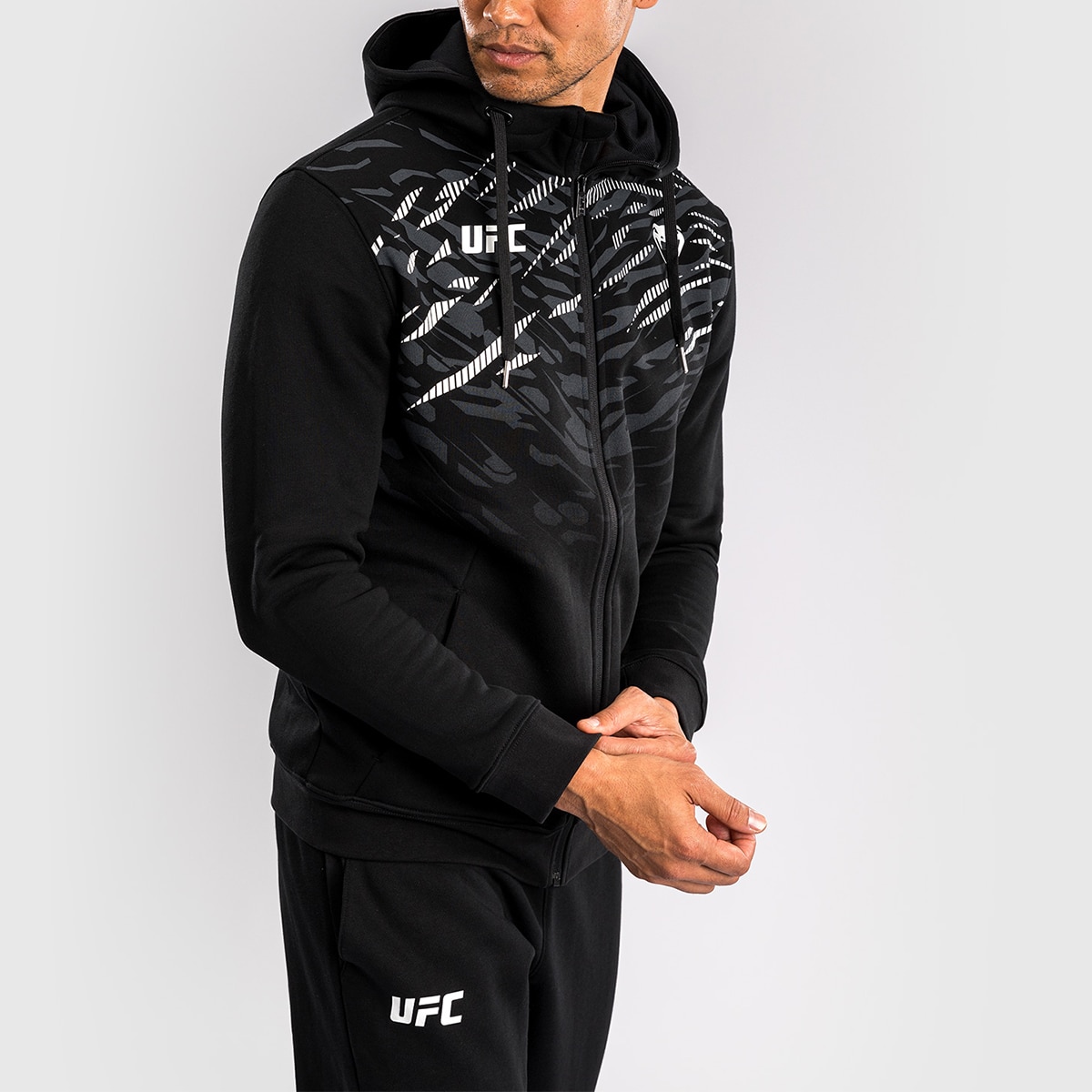 Sweatshirt de Homem UFC Fusion Réplica Preto-4