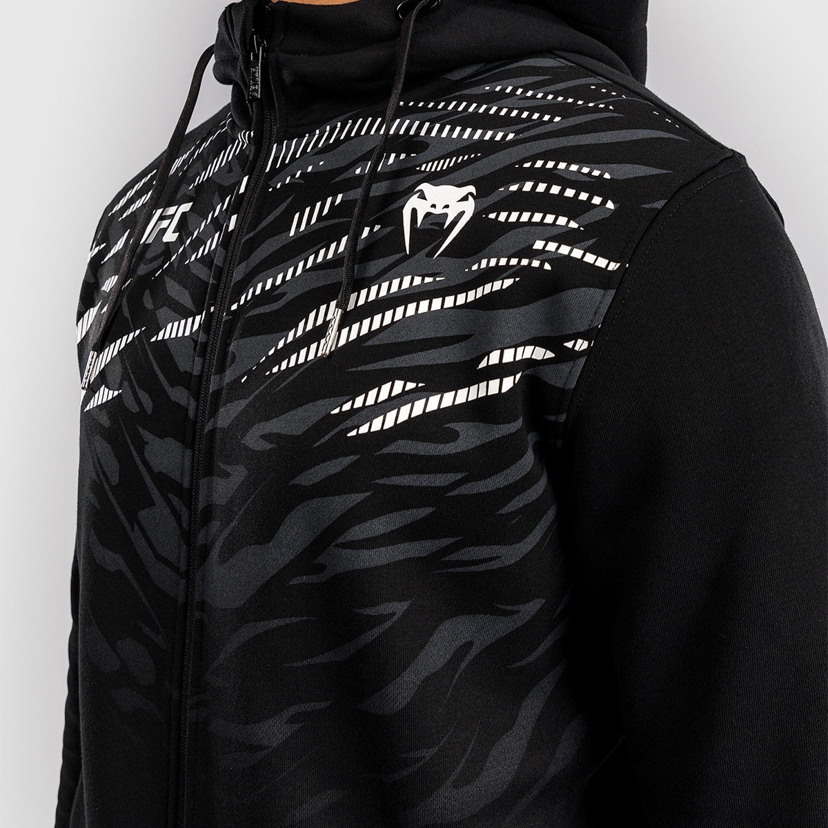 Sweatshirt de Homem UFC Fusion Réplica Preto-6