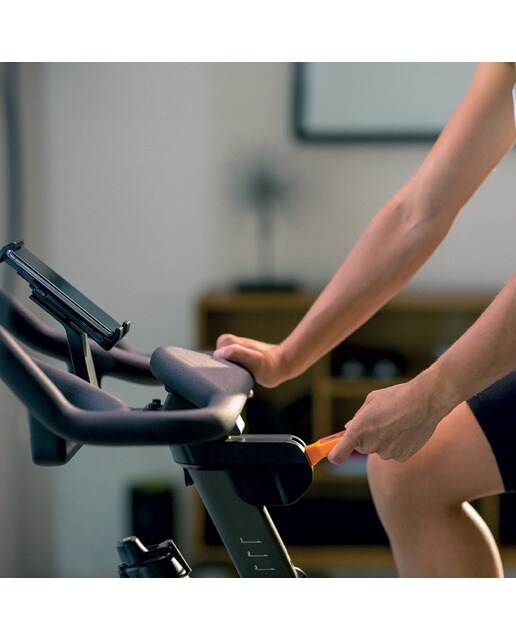 Bicicleta Ciclo Indoor ICR50 Limited Edition Matrix Fitness - Negro Negro-8