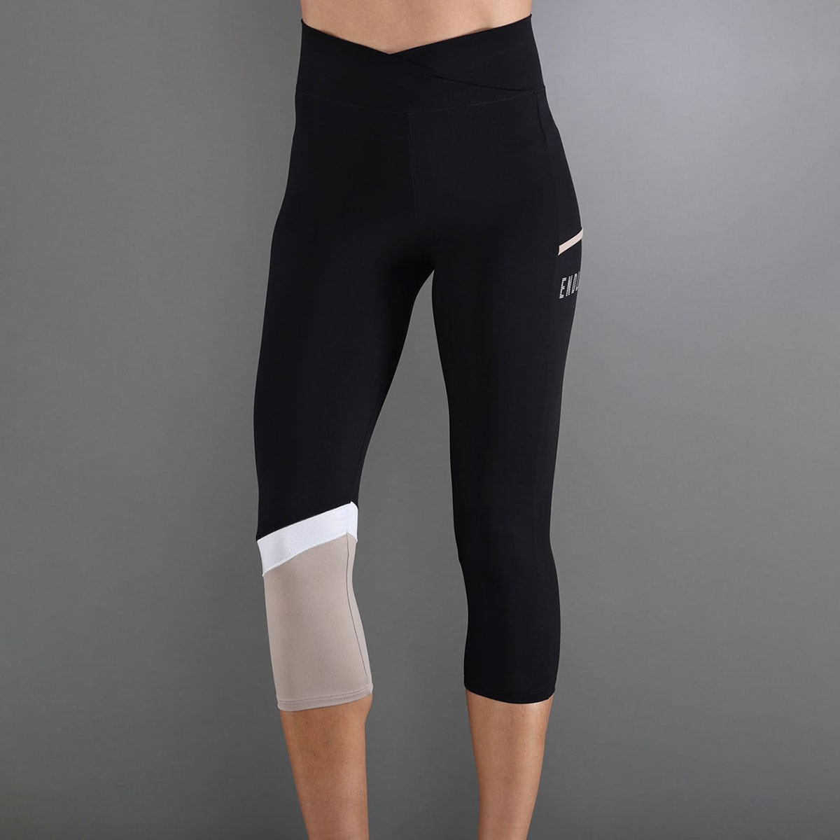 Leggings de Mulher Line Pocket Hw 7/8 Preto-1